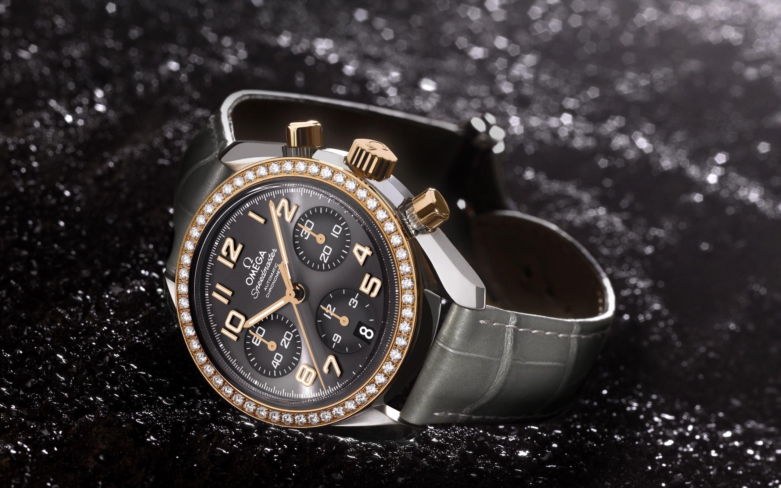 2560x1600 Wrist Watch Wallpaper