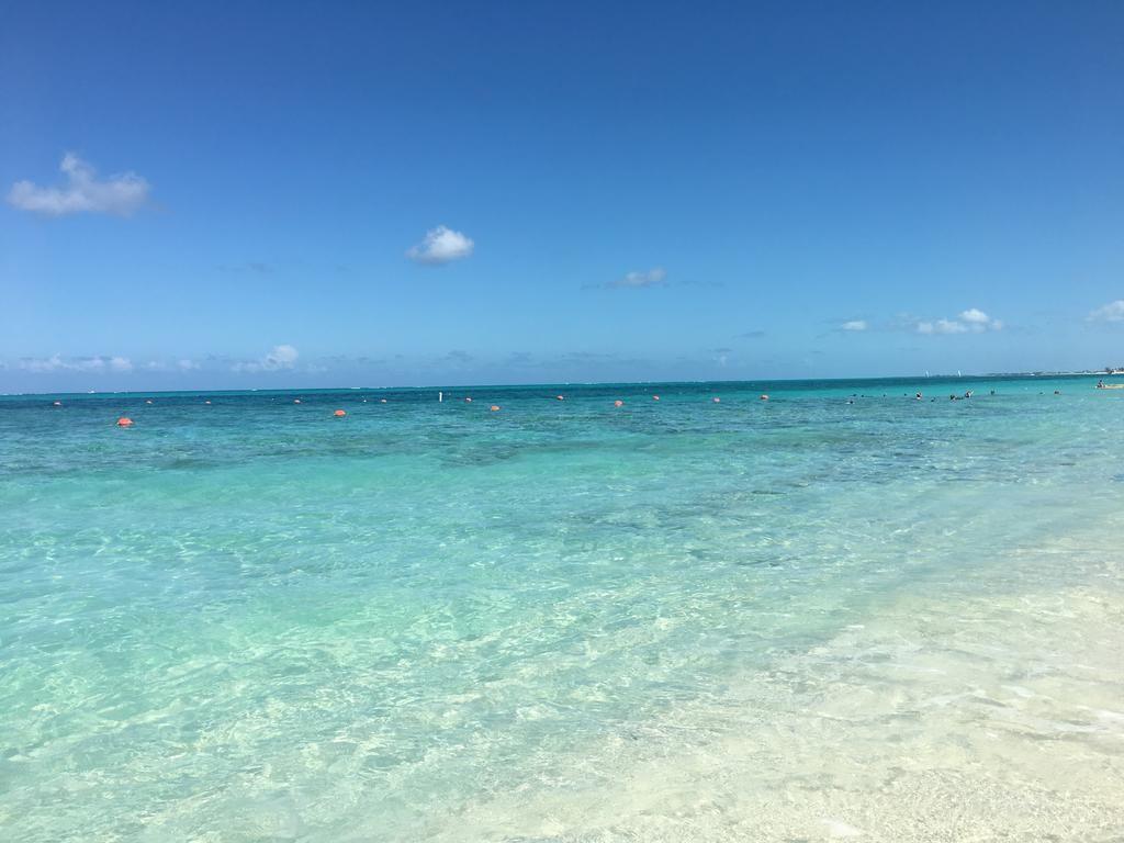 1024x768 Resort Coral Gardens Grace Bay, Turks & Caicos Islands