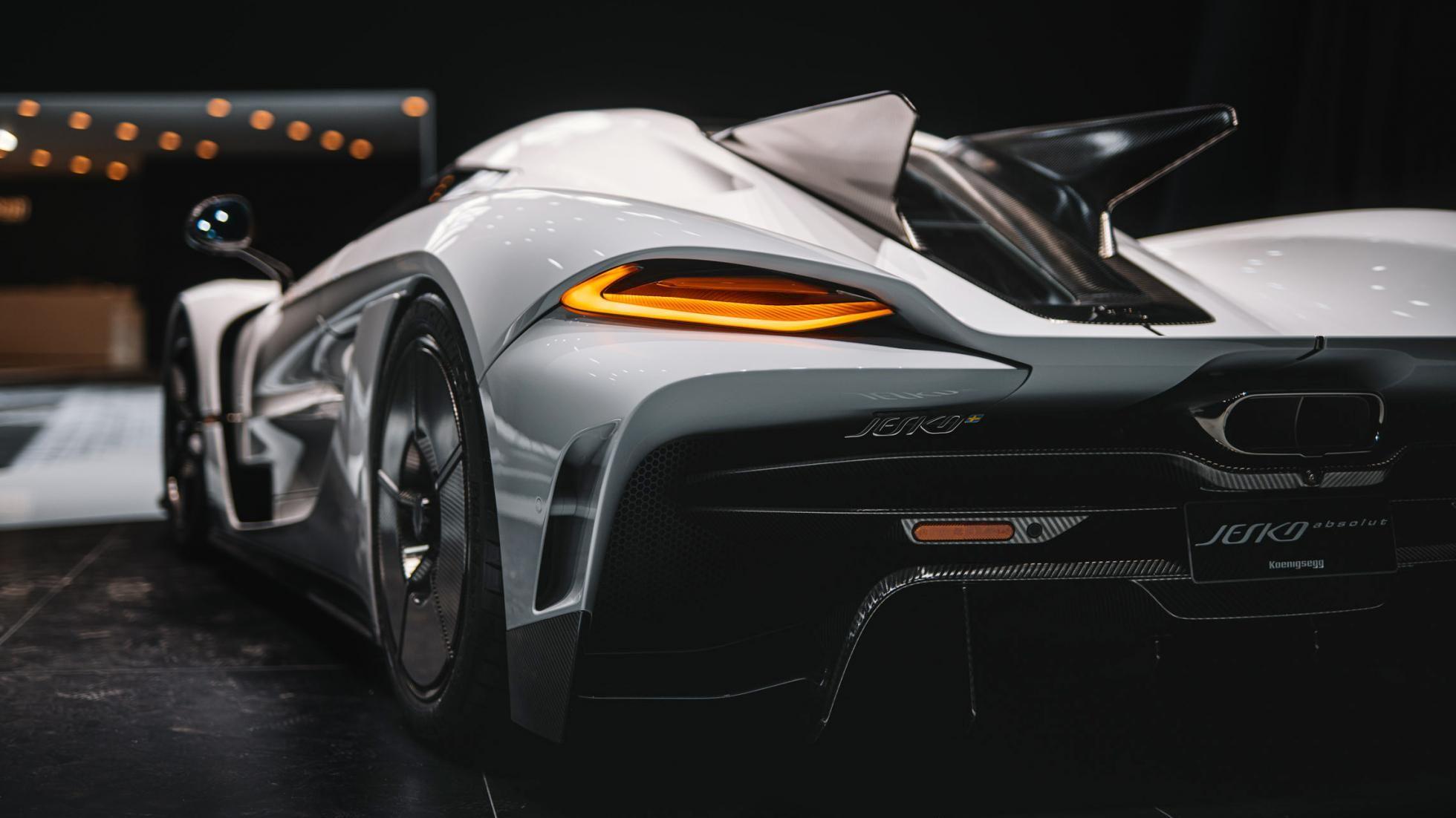 Download wallpaper: Koenigsegg Jesko Absolut 1366x768