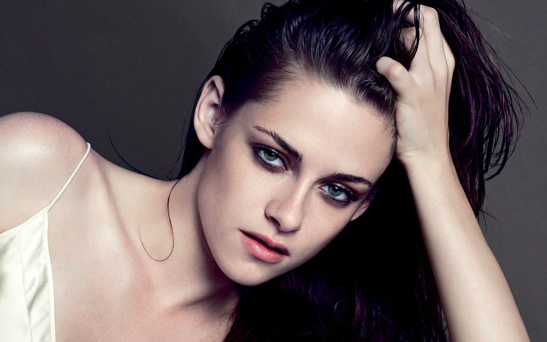 1920x1200 Hot Kristen Stewart Wallpaper 65649 1920x1200px