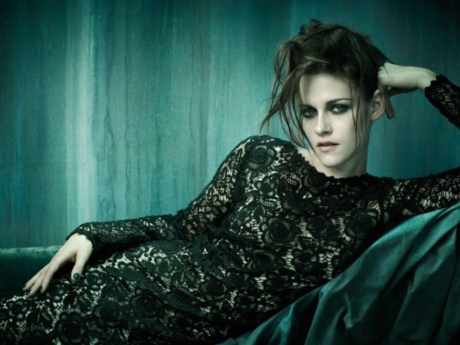 1600x1200 Kristen Stewart Wallpaper 65659 1600x1200px