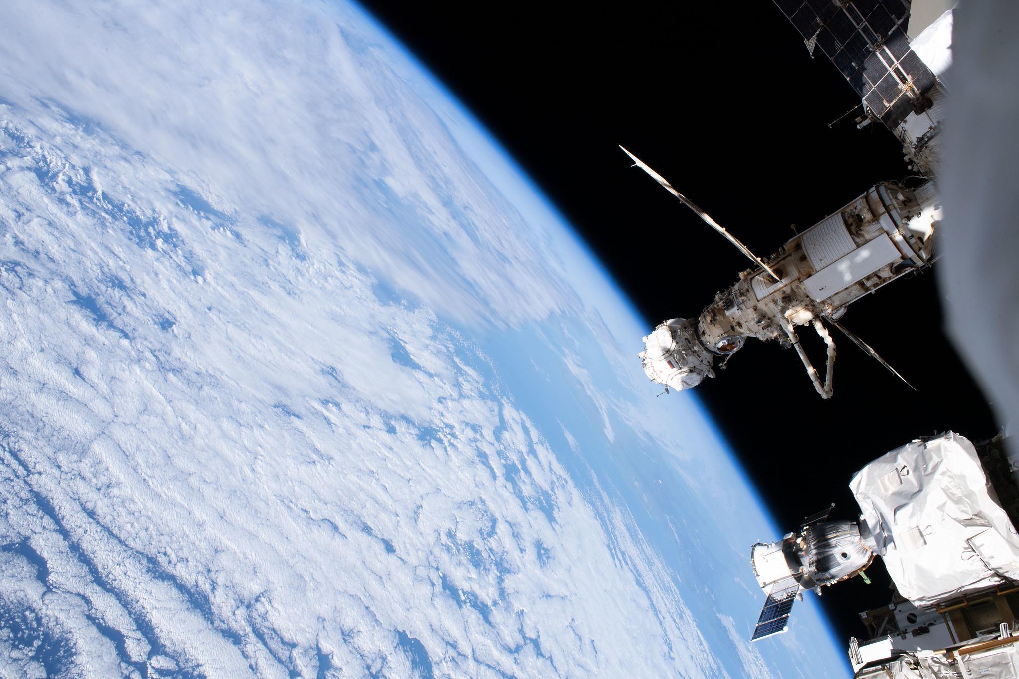 2048x1365 NASA to Host Media Briefing on Space Station Spacecraft Leak Probe