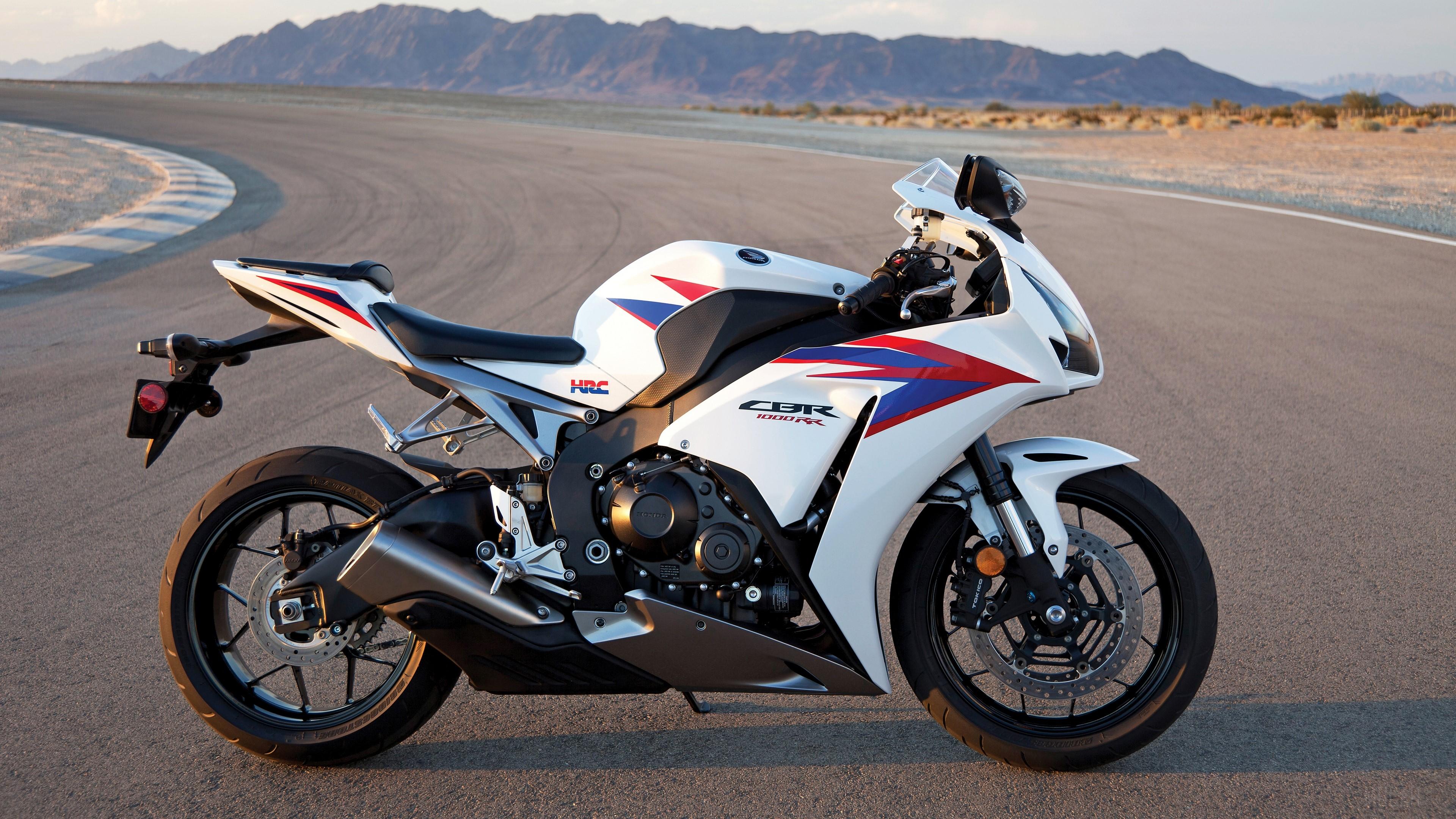 3840x2160 Honda, Honda CBR1000RR, Motorcycle, Vehicle 4k Gallery HD Wallpaper