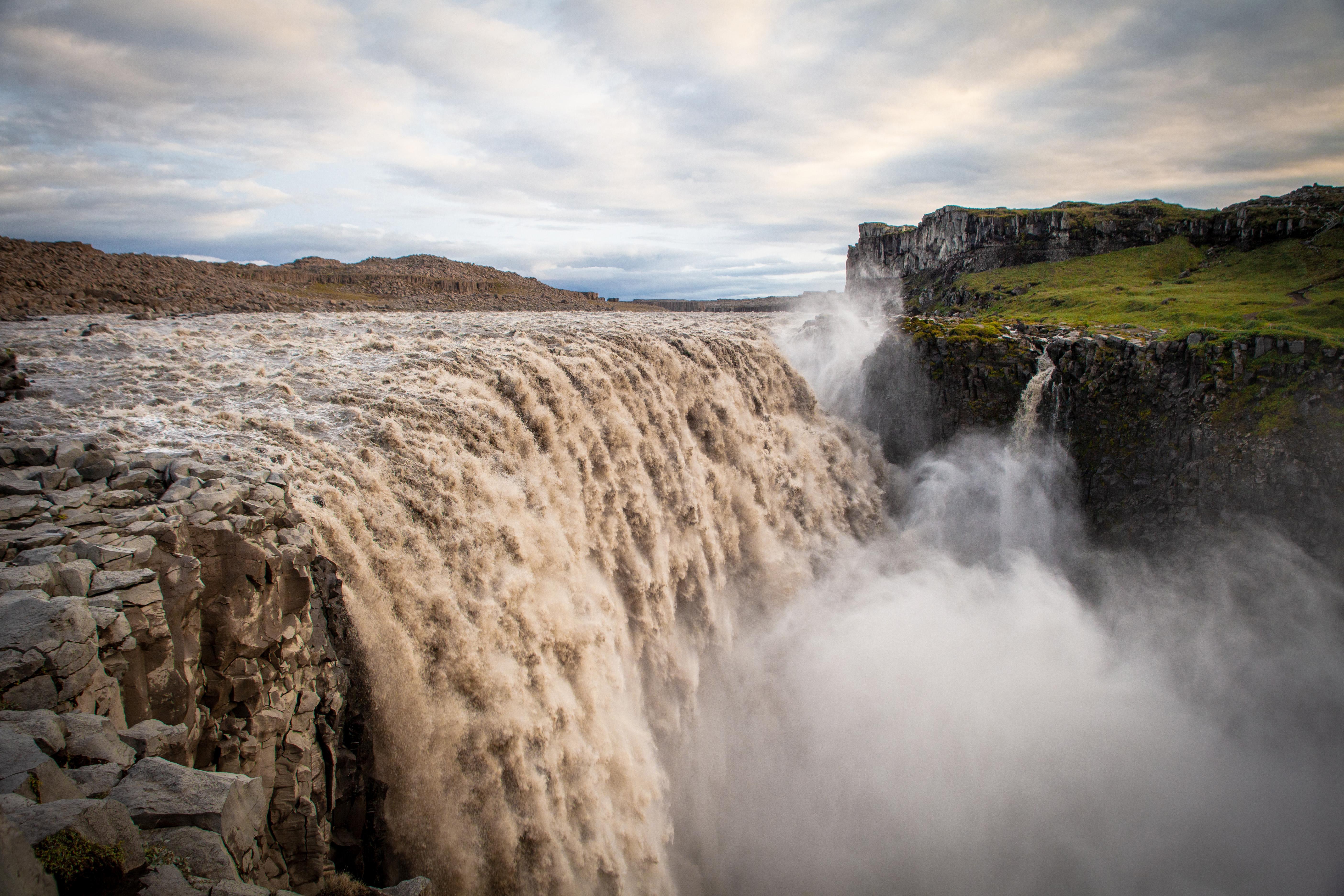 5616x3744 Eyeland Traveller. Dettifoss Waterfall: Iceland's Powerful Giant