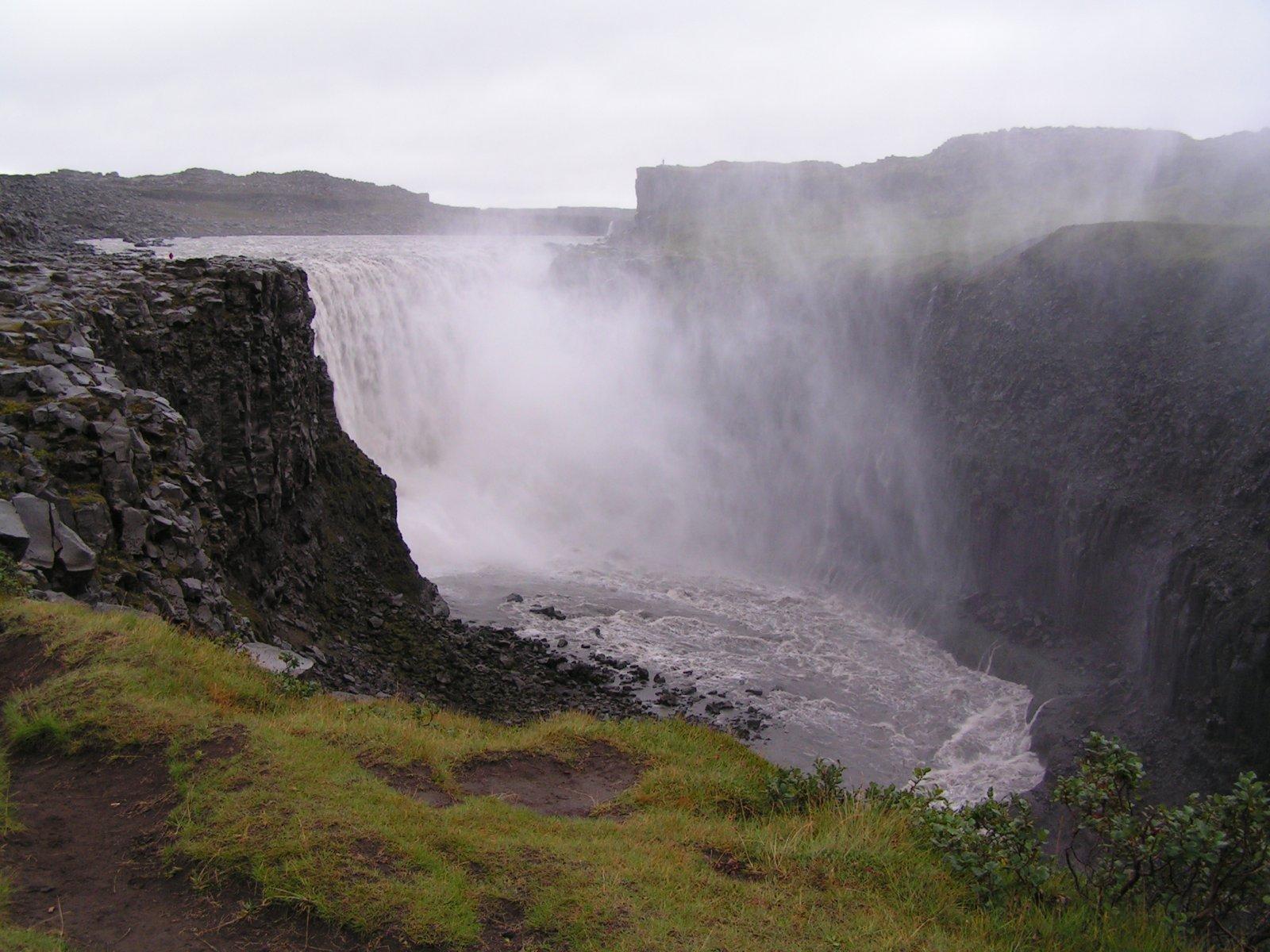 1600x1200 Dettifoss Waterfall, Reykjavik