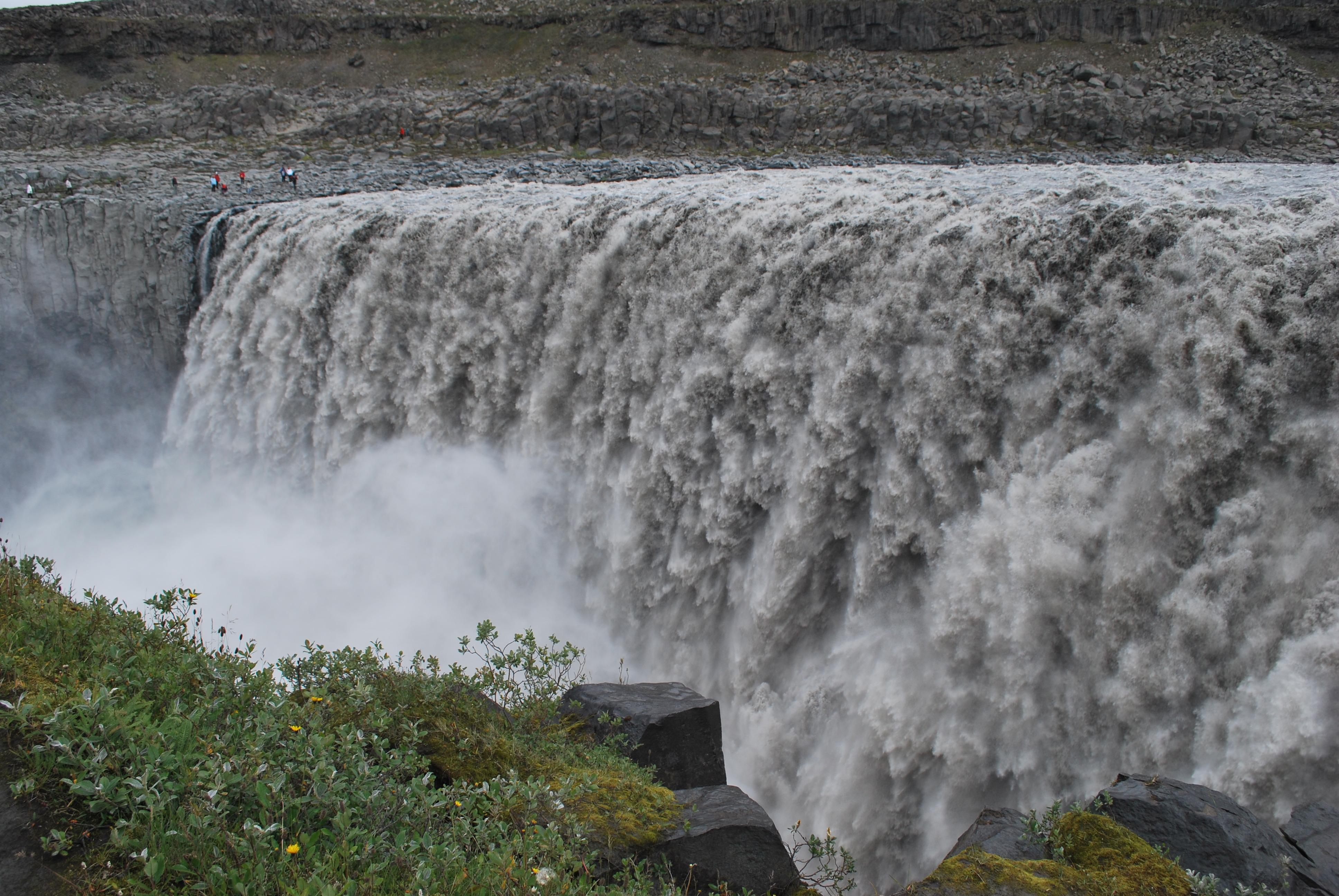 3872x2592 Dettifoss in summer 2009