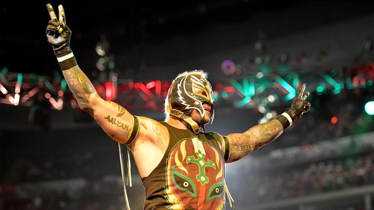 1200x675 Bobby Lashley obliterates Rey Mysterio: photo