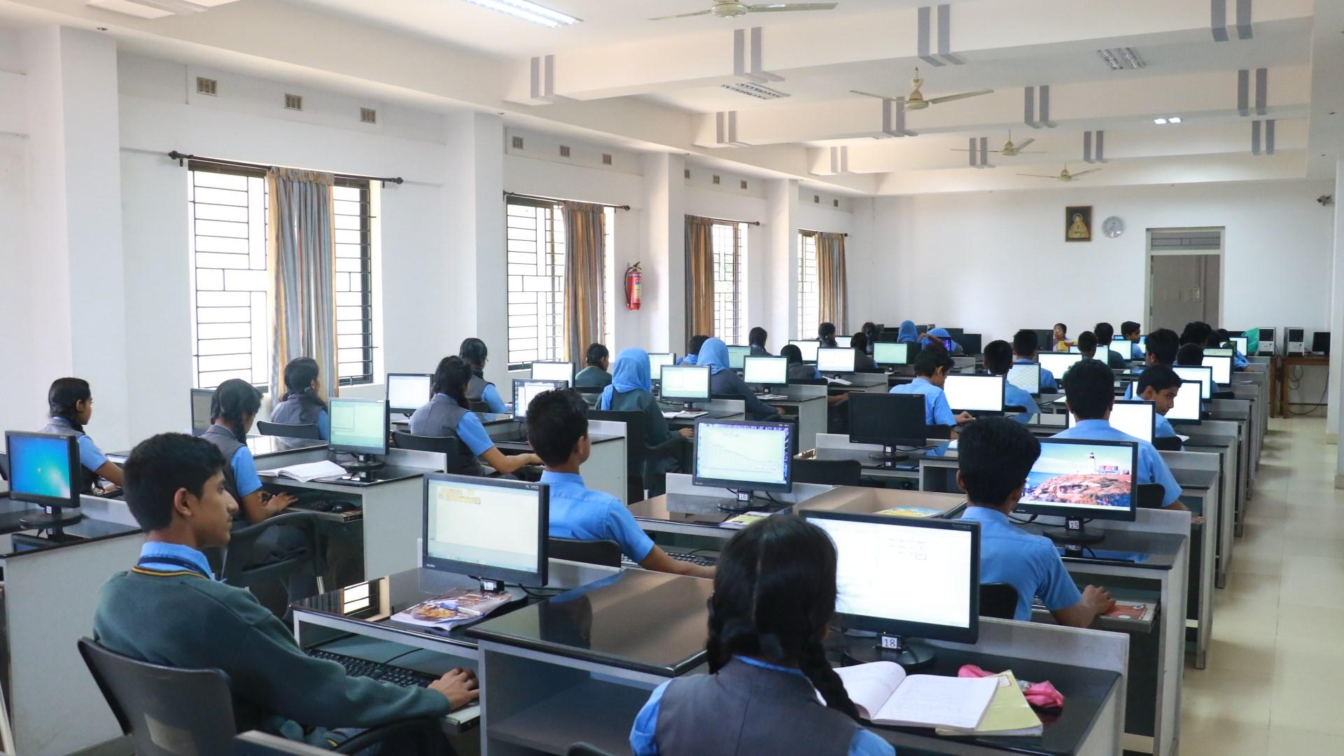 1920x1080 Computer Lab.Patricks School