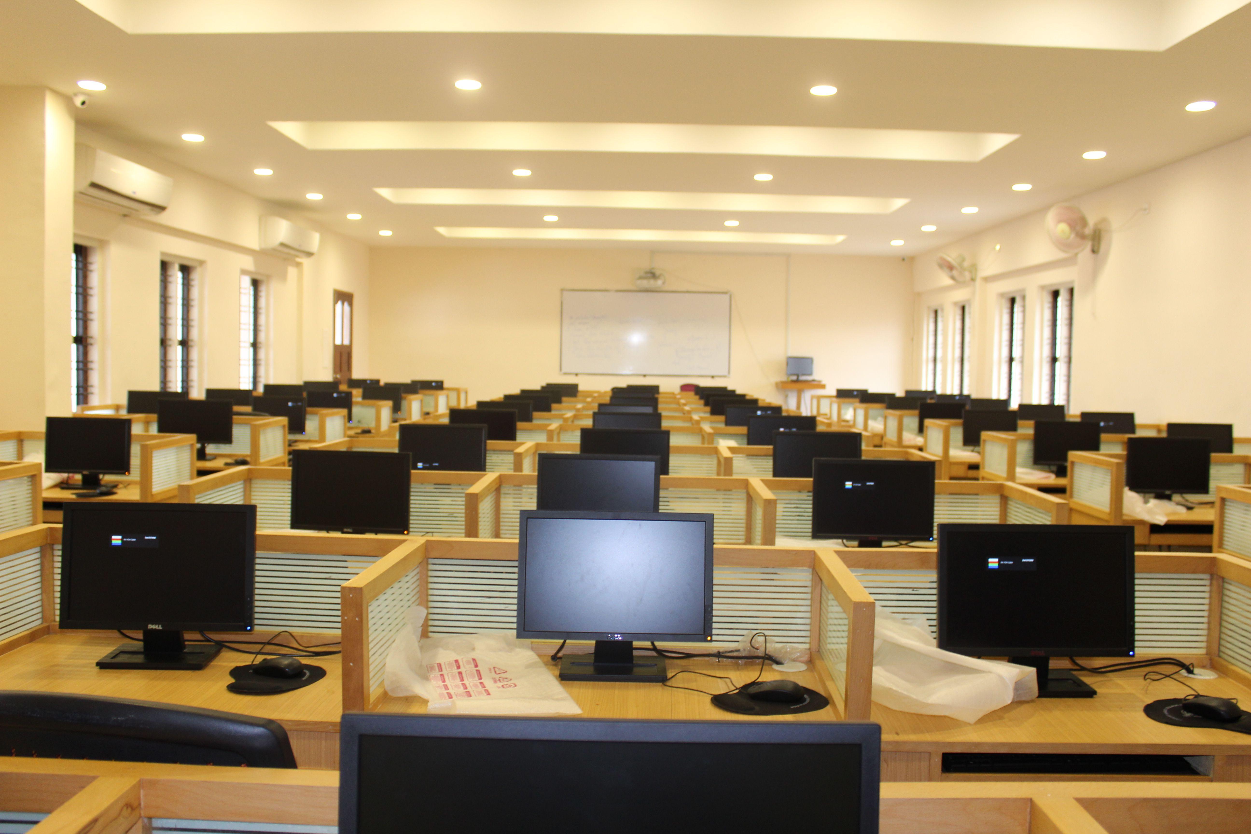 5184x3456 Christ Nagar College, Malayinkeezh, Trivandrum