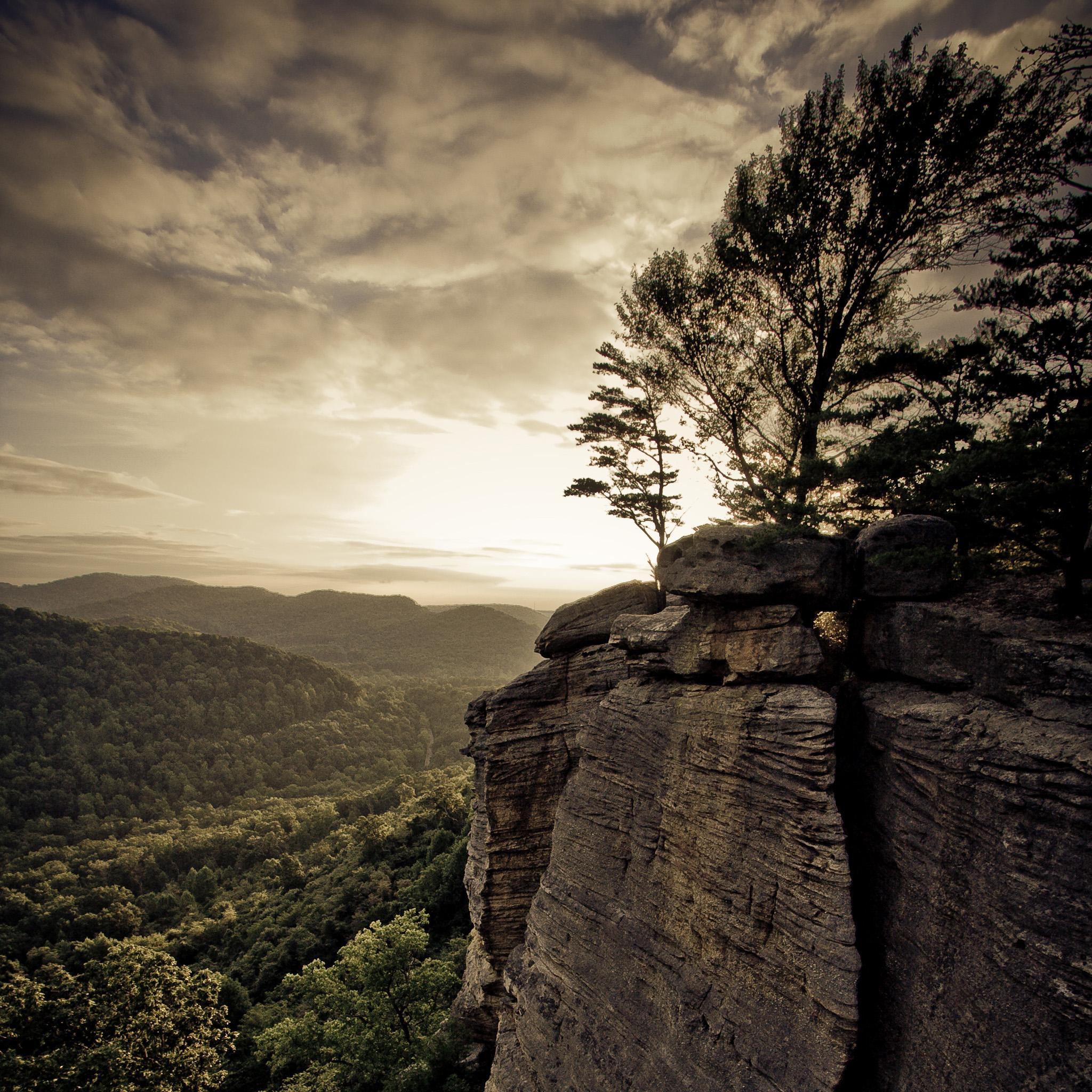 2048x2048 Indian Fort Mountain landscape iPad
