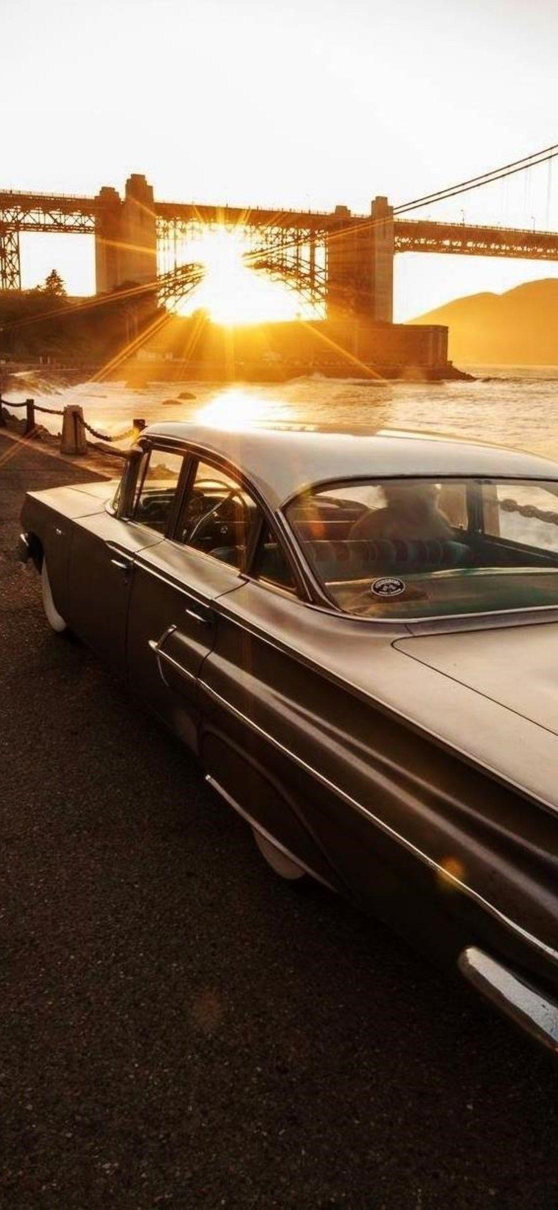 1125x2436 Old Cadillac Wallpaper