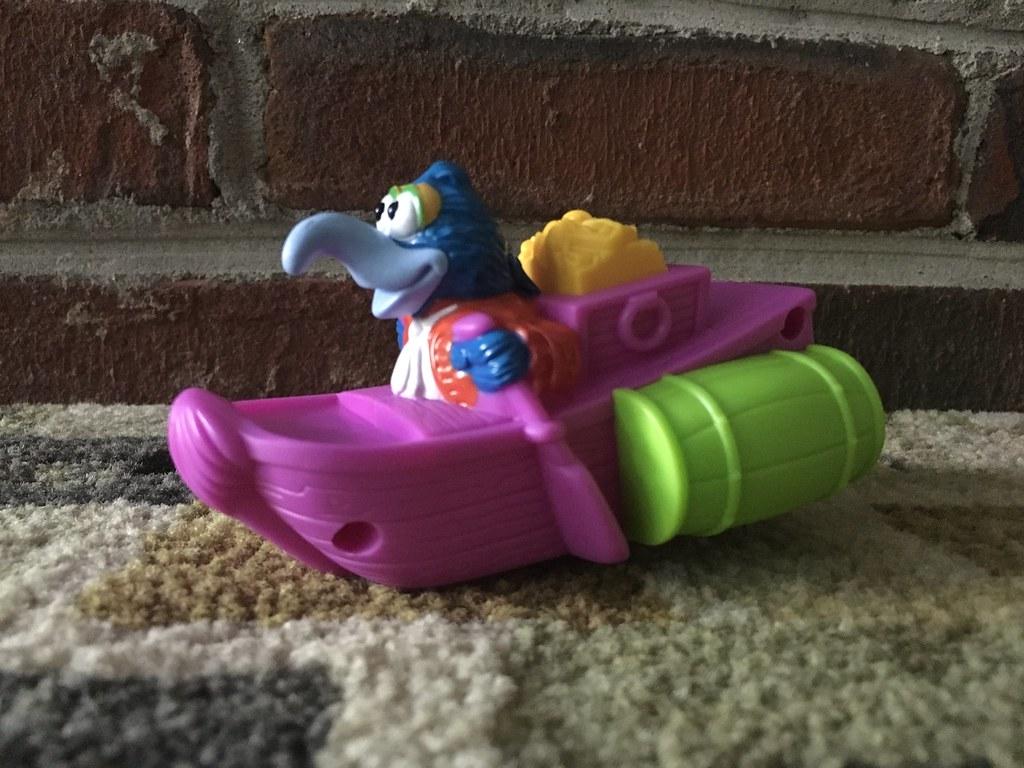 1024x768 Retro McDonald's Happy Meal Treasure Island