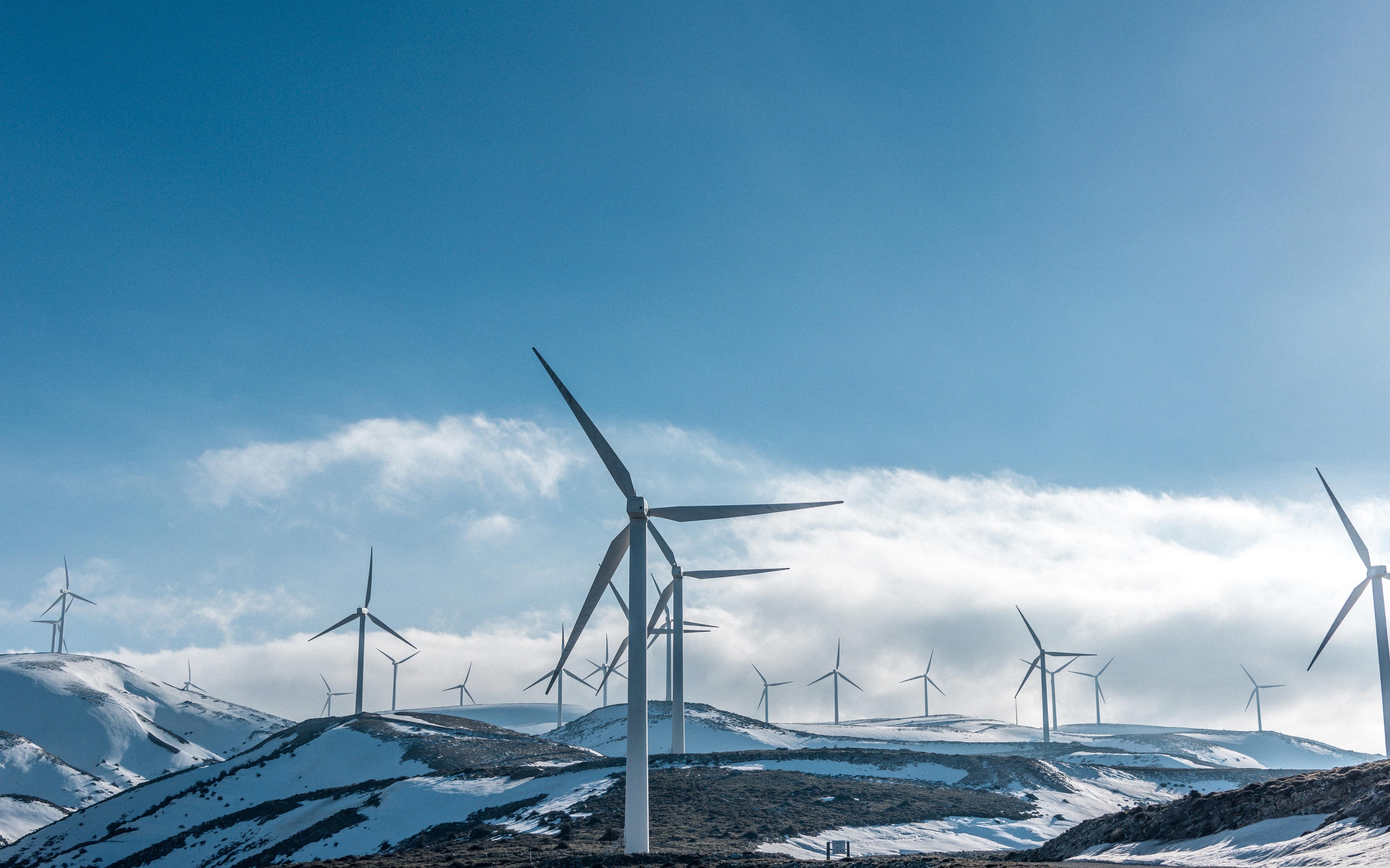 5120x3200 Wind Turbine Wallpaper:5120x3200
