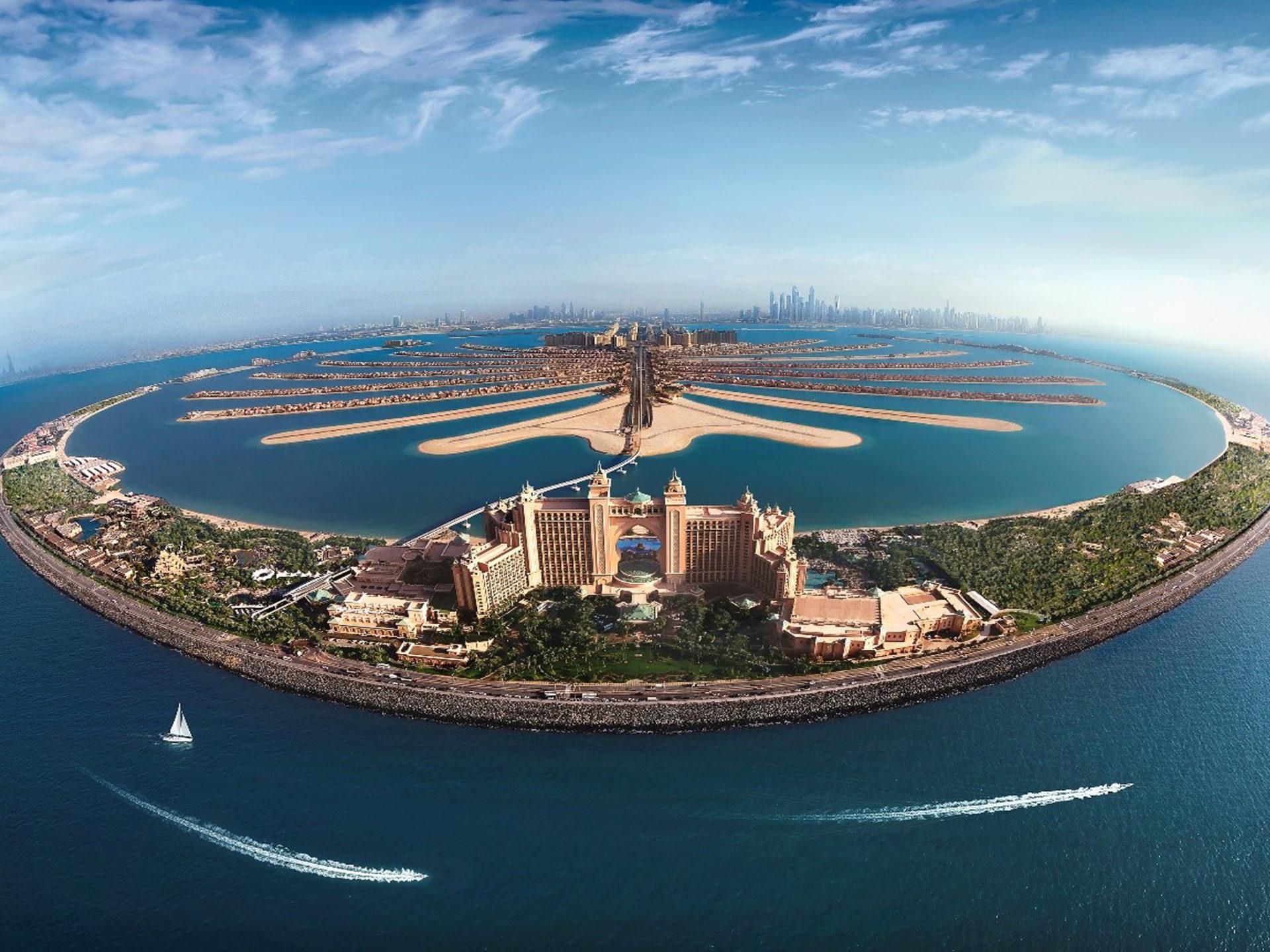 1920x1440 Dubai Hotel Atlantis Palm Jumeirah Island Overlooking The Arabian Gulf HD Wallpaper 2560x1600 :