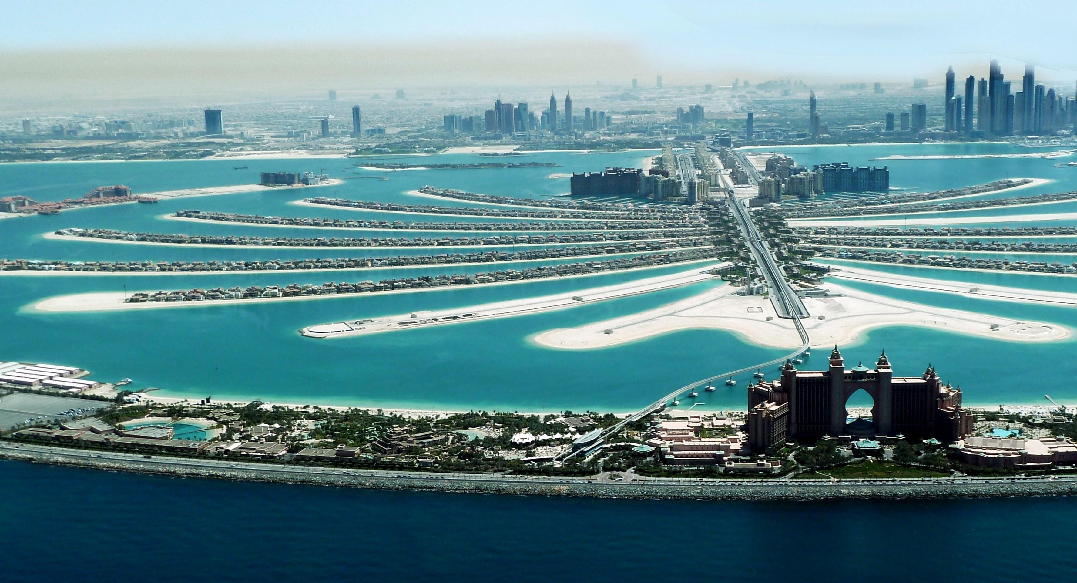 3552x1922 Wallpaper / city, palm jumeirah, sea, jumeirah, palm, 2K, island, buildings, view, city view free download