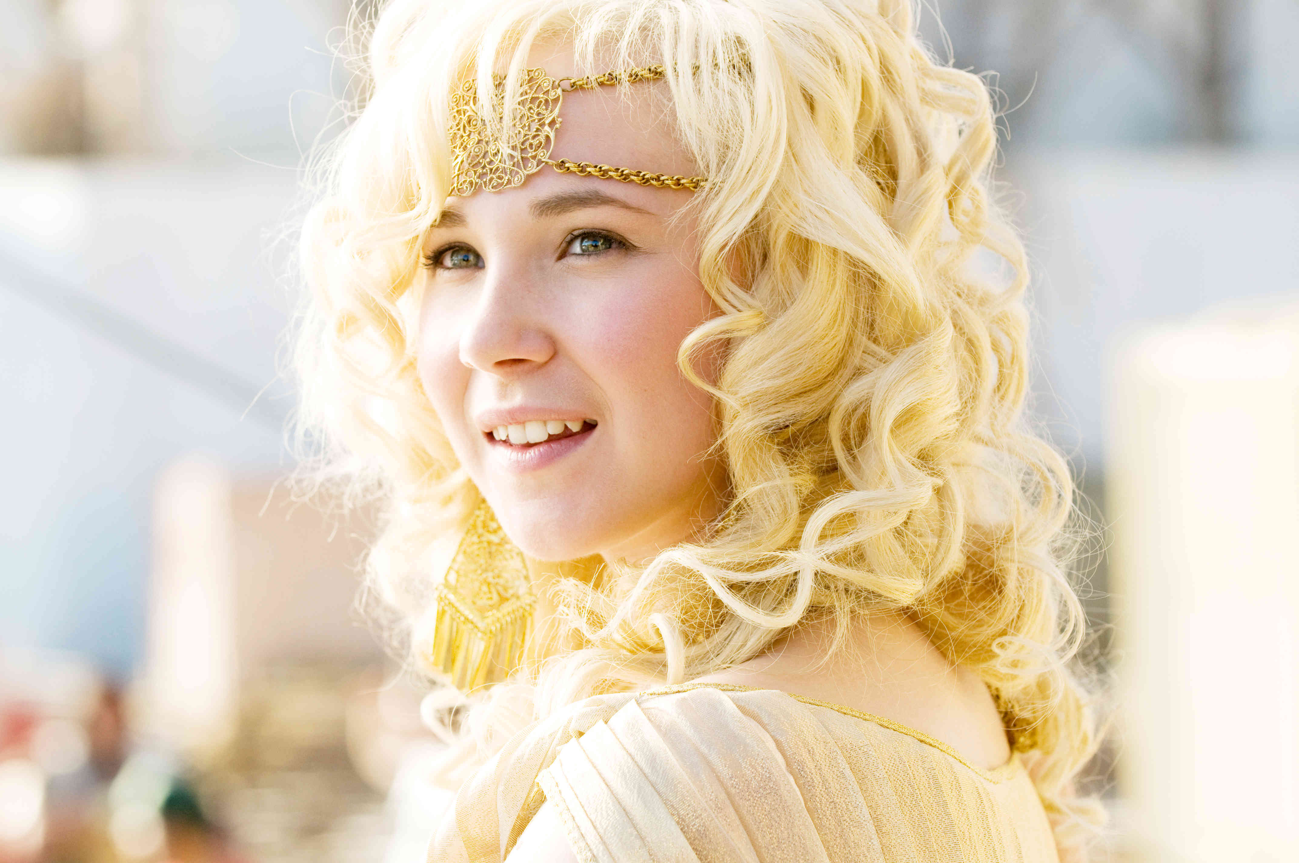 4288x2848 4K Juno Temple Wallpaper. Hintergründe