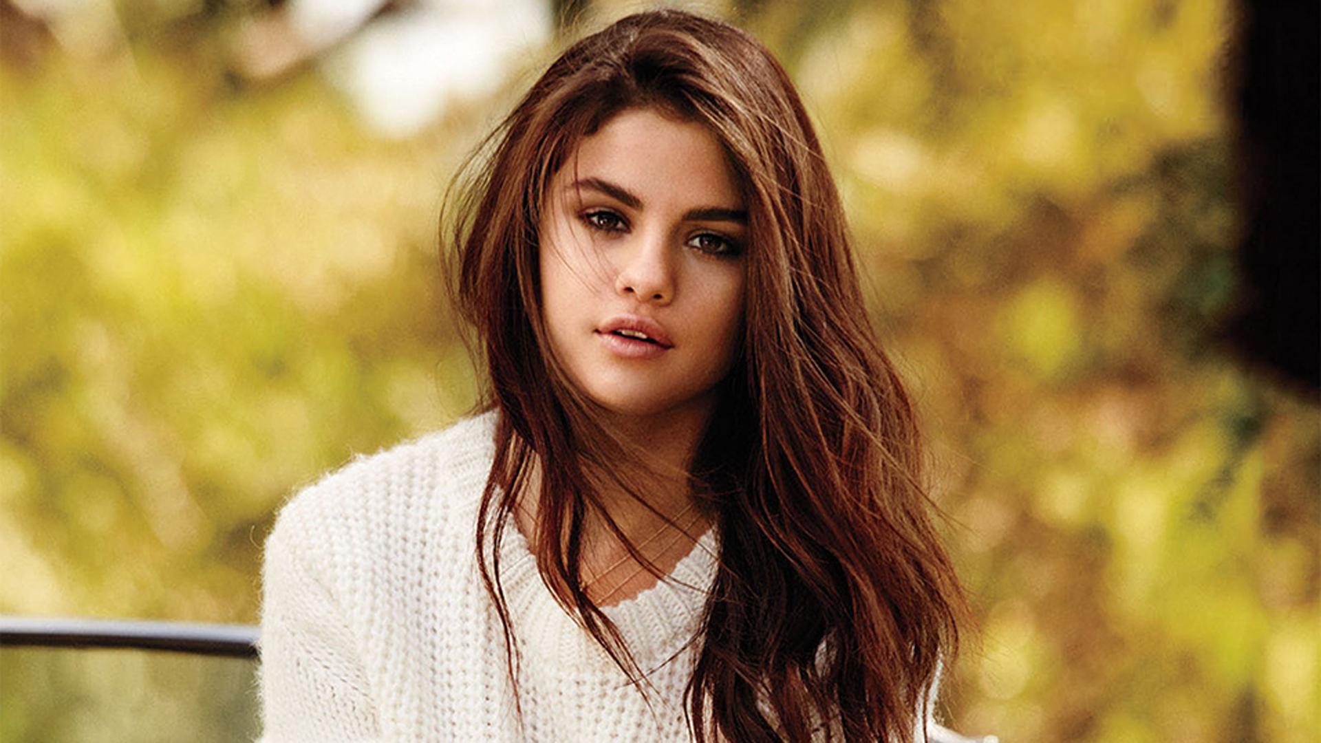 1920x1080 Stunning Selena Gomez Lovely Cute Look Desktop Laptop Background HD Free Image
