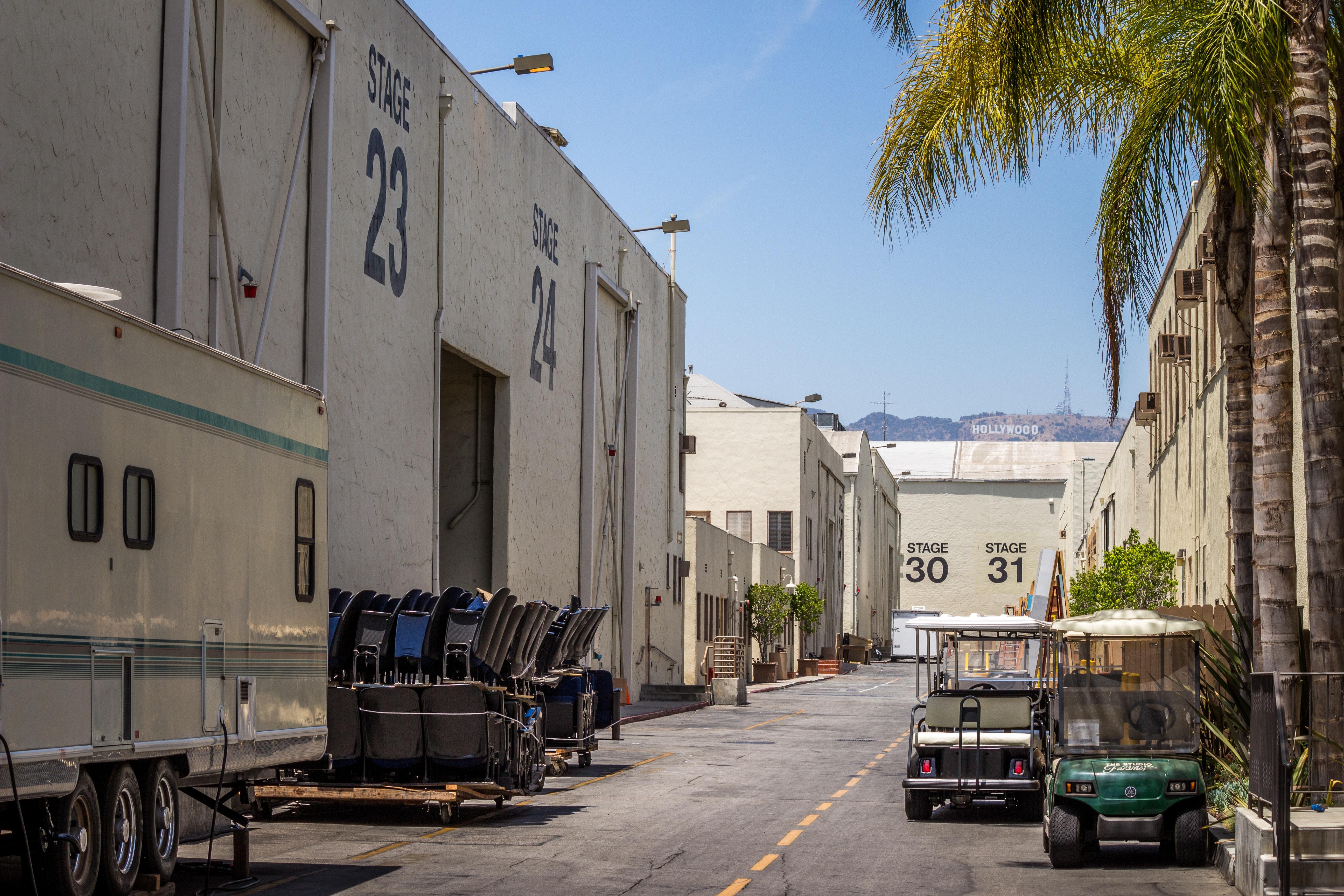 5184x3456 5184x3456 warner brother, movie set, stage, industry, movie stage, street, studio, number, trail, tv, movie, palm, industrial, hollywood, palm tree, backstage, building, road, Free Gallery HD Wallpaper