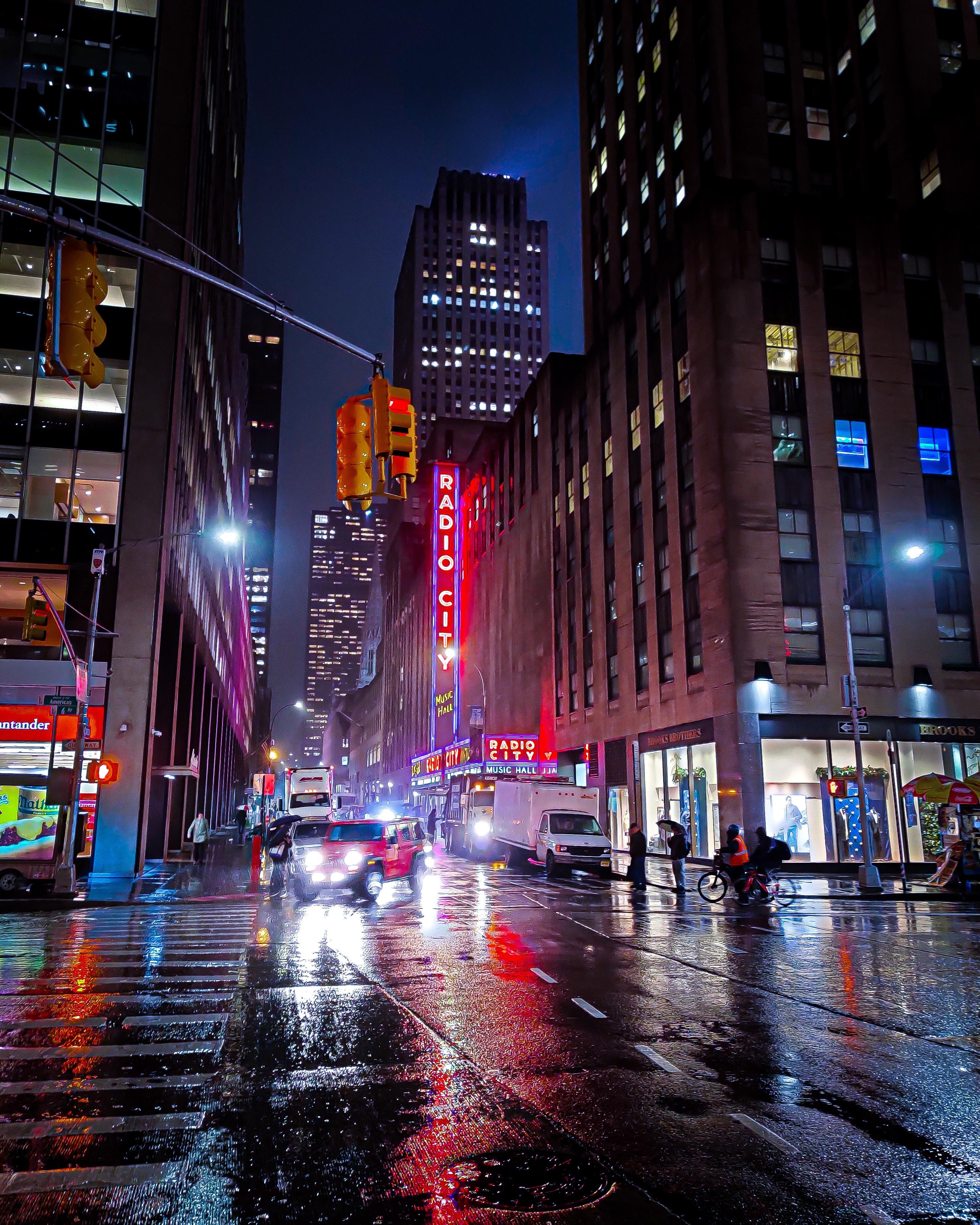 3000x3750 The City of New York on a Rainy Night · Free