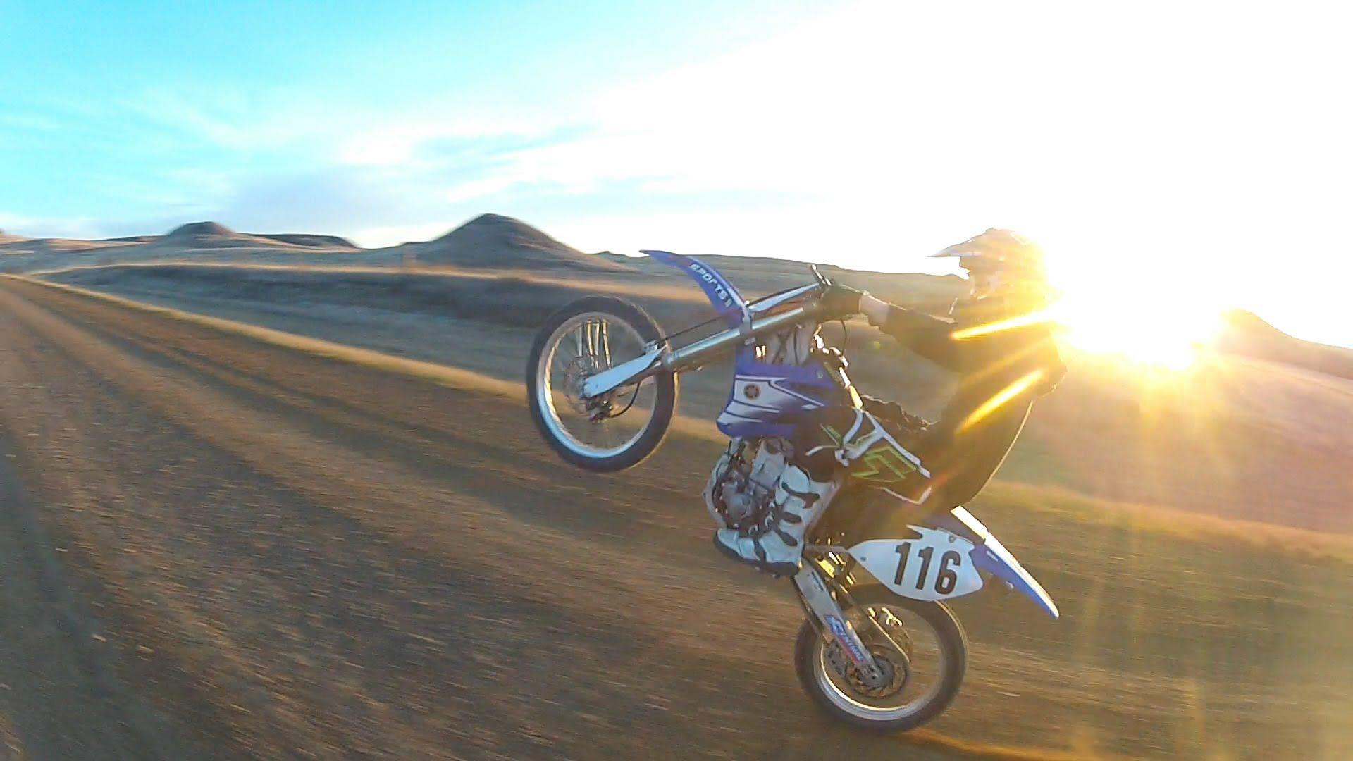 Dirt Bike Wheelie Wallpapers Top Free Dirt Bike Wheelie