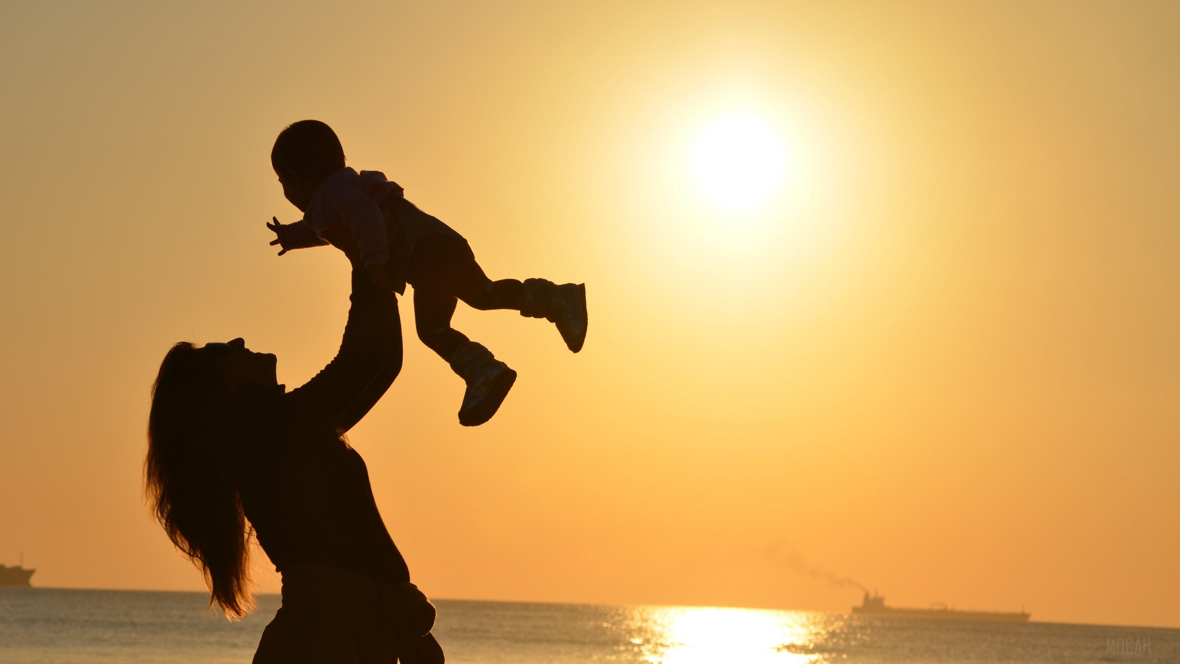 3840x2160 mother, child, silhouettes, motherhood, family, sunset, horizon 4k Gallery HD Wallpaper