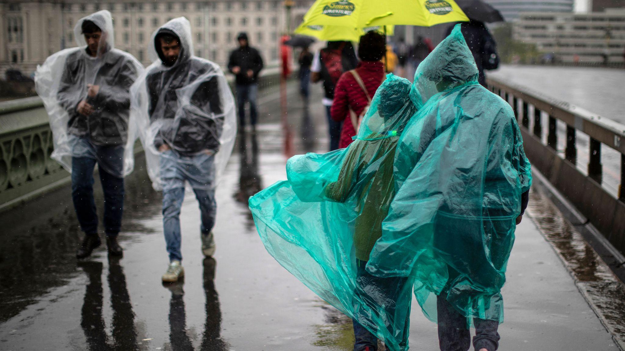 2048x1152 Weather alert cancels Liam Payne charity gig as forecasters warn a month's rain could fall