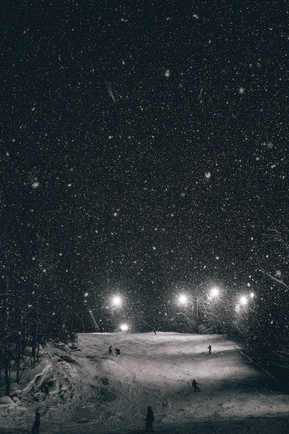 1000x1499 Night Snow Picture. Download Free Image