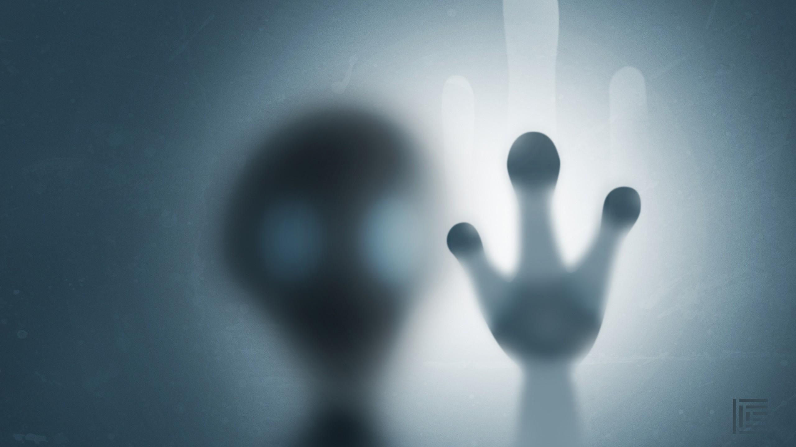 2560x1440 Trapped Alien HD Wallpaper