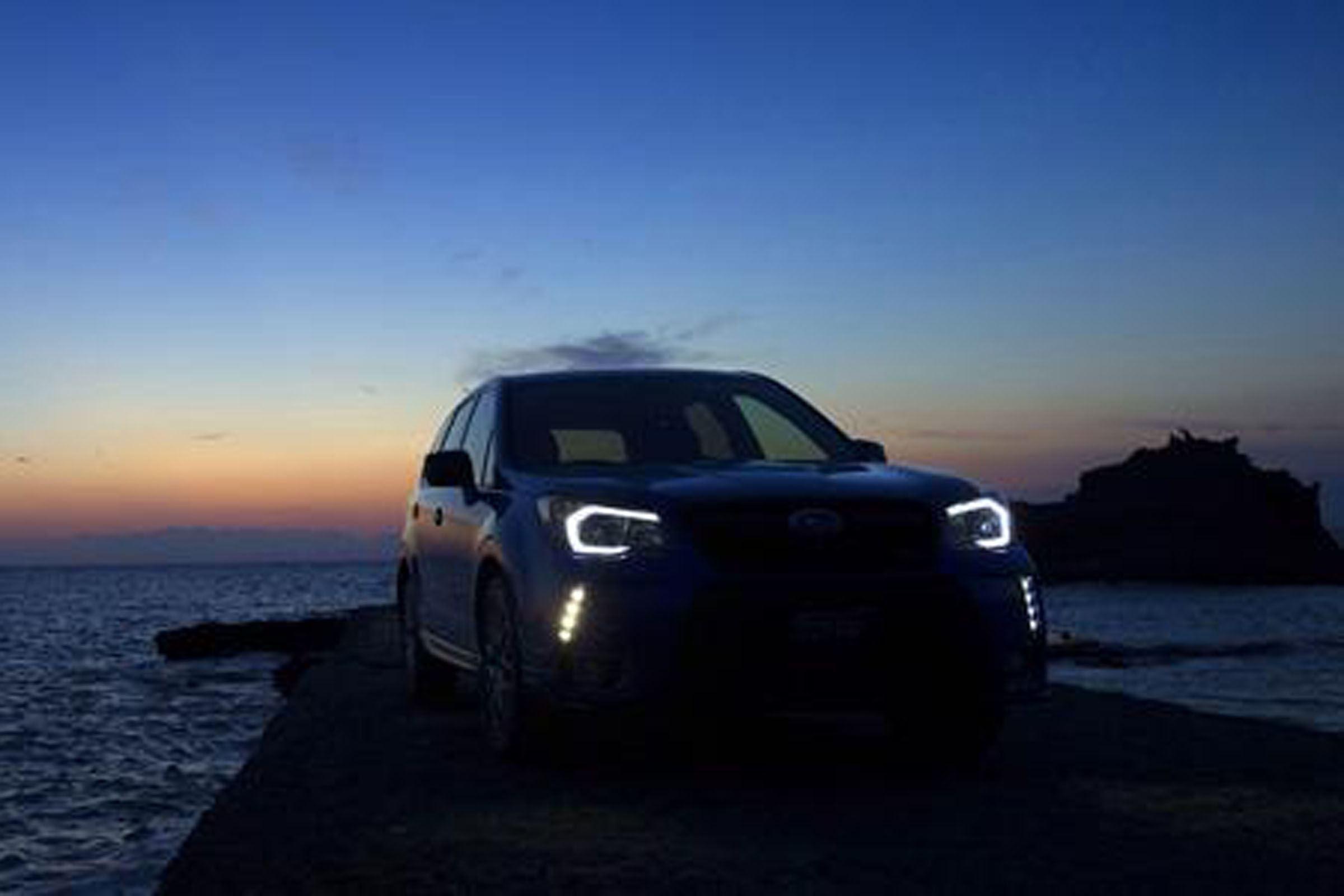 2400x1600 Subaru Forester Wallpaper