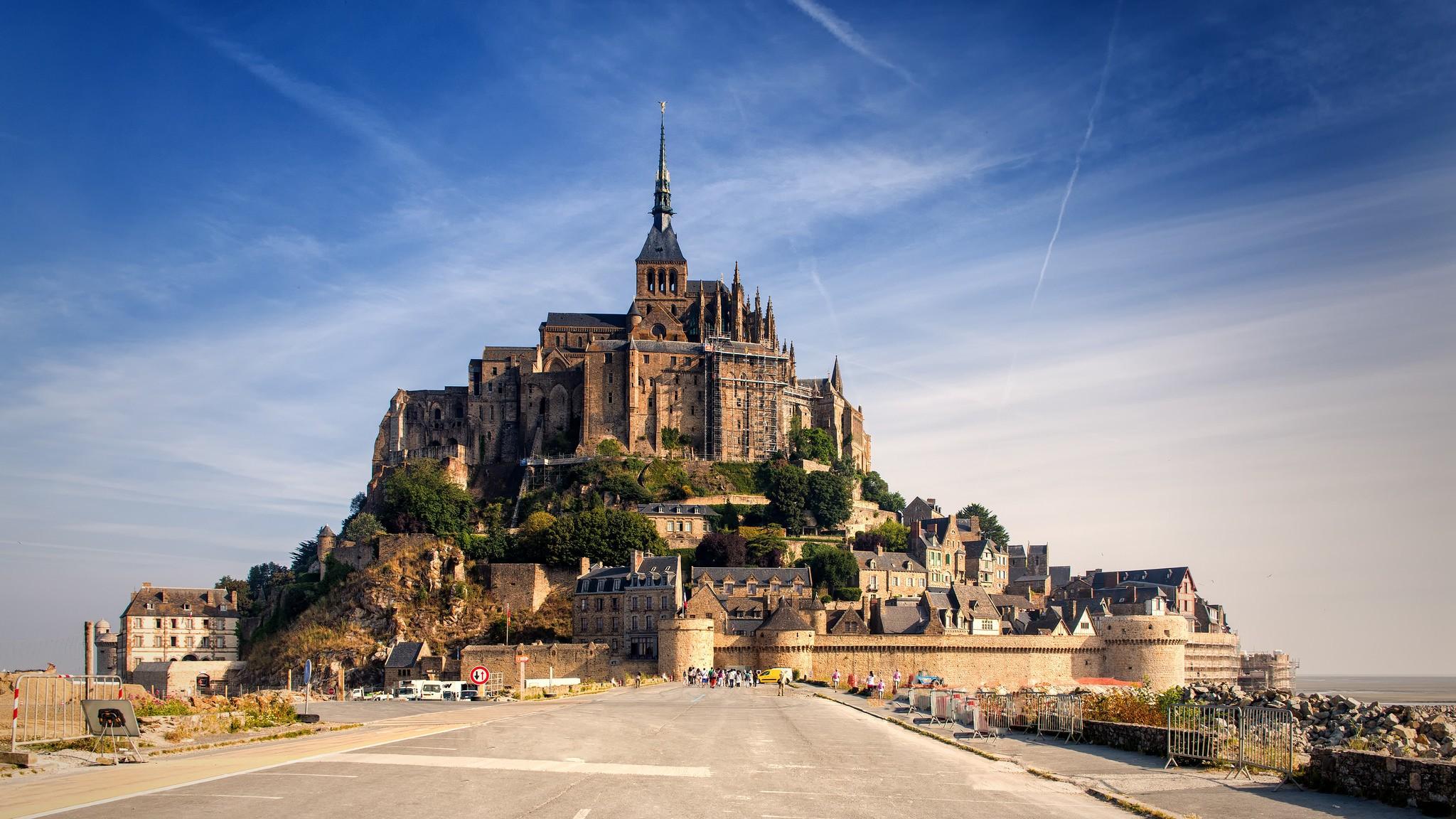 2048x1152 Castle, Mont Saint Michel, Building Gallery HD Wallpaper