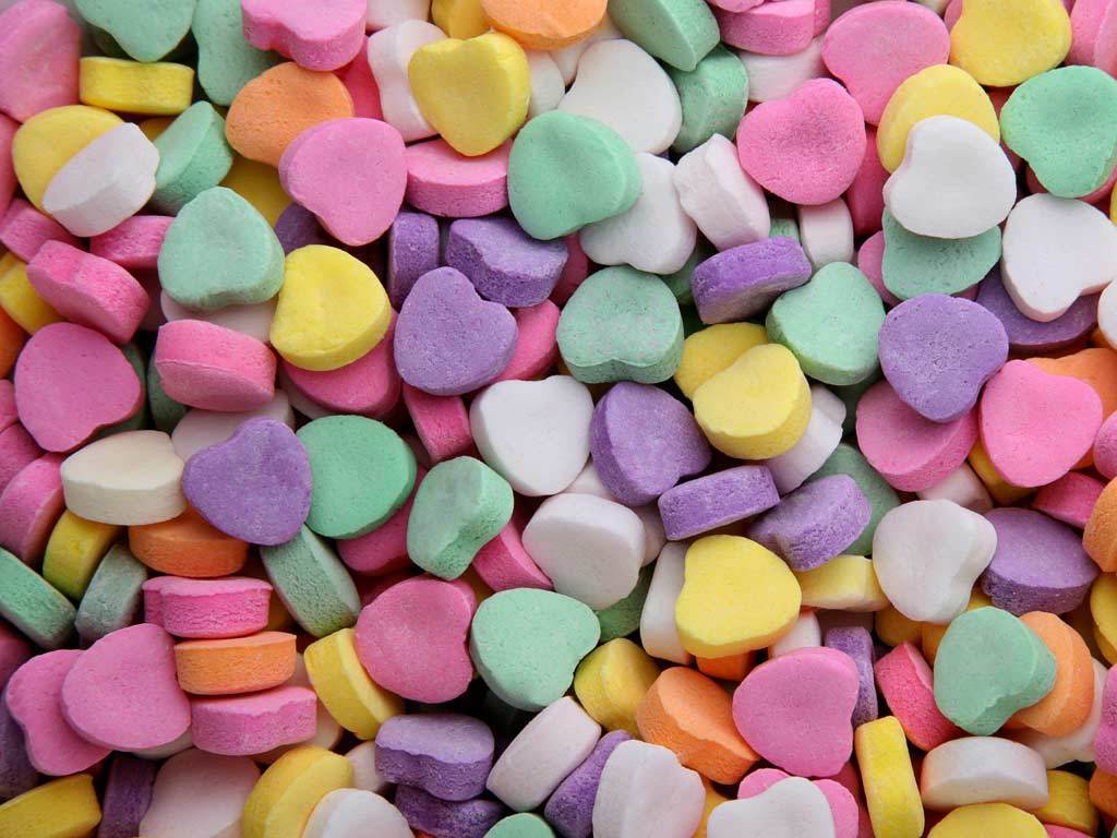 1024x768 Colorful Hearts Wallpaper