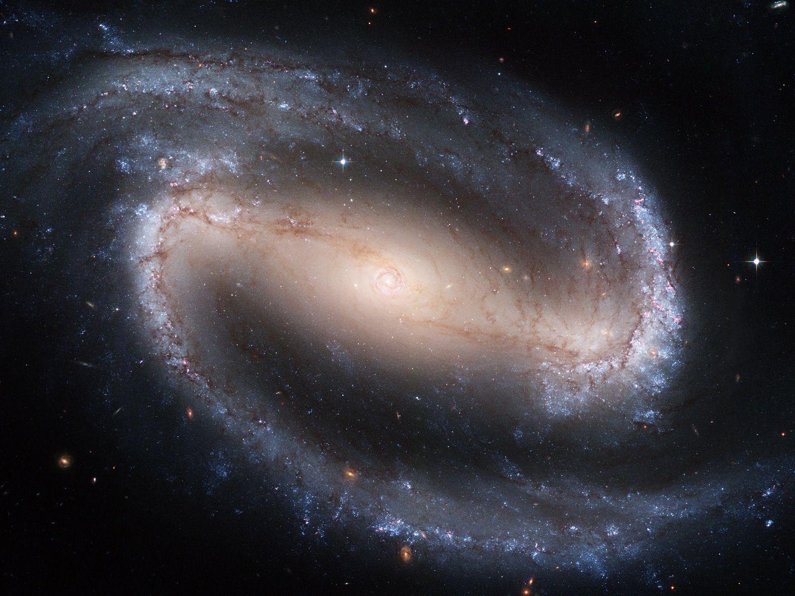 1600x1200 hubble space wallpaper