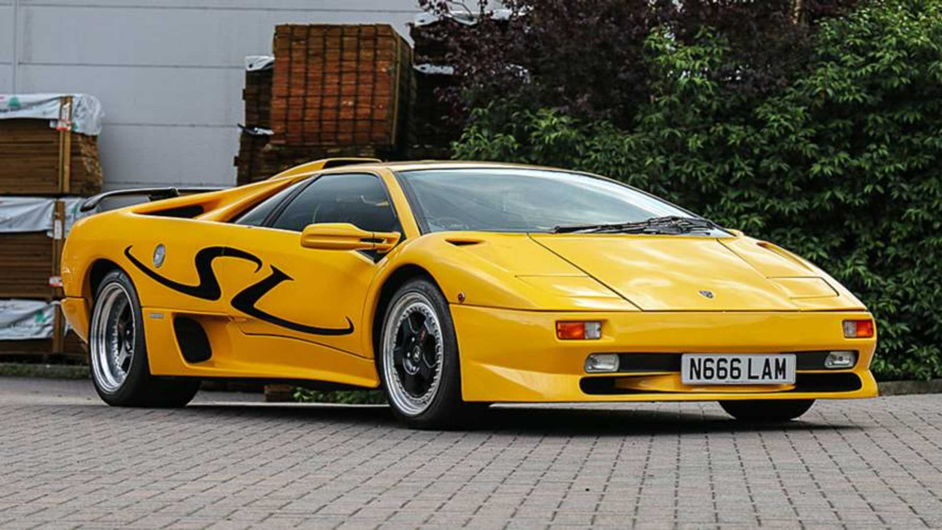 1920x1080 Classic Lamborghinis could fetch £000