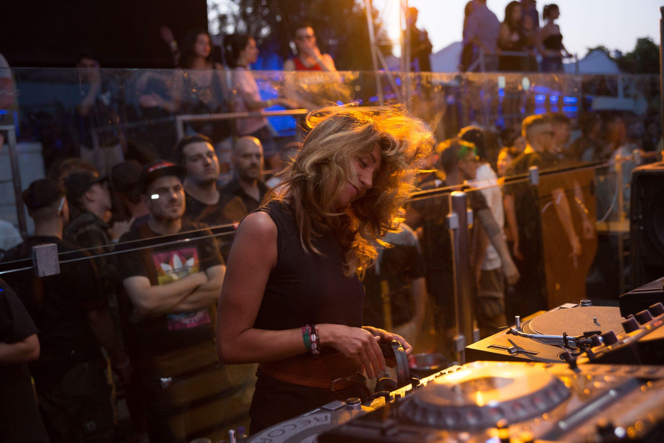 2560x1707 Why Melbourne Is Going Loco For Italo Disco