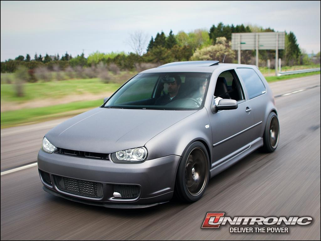 1024x768 VW Golf R32 Wallpaper Unitronic