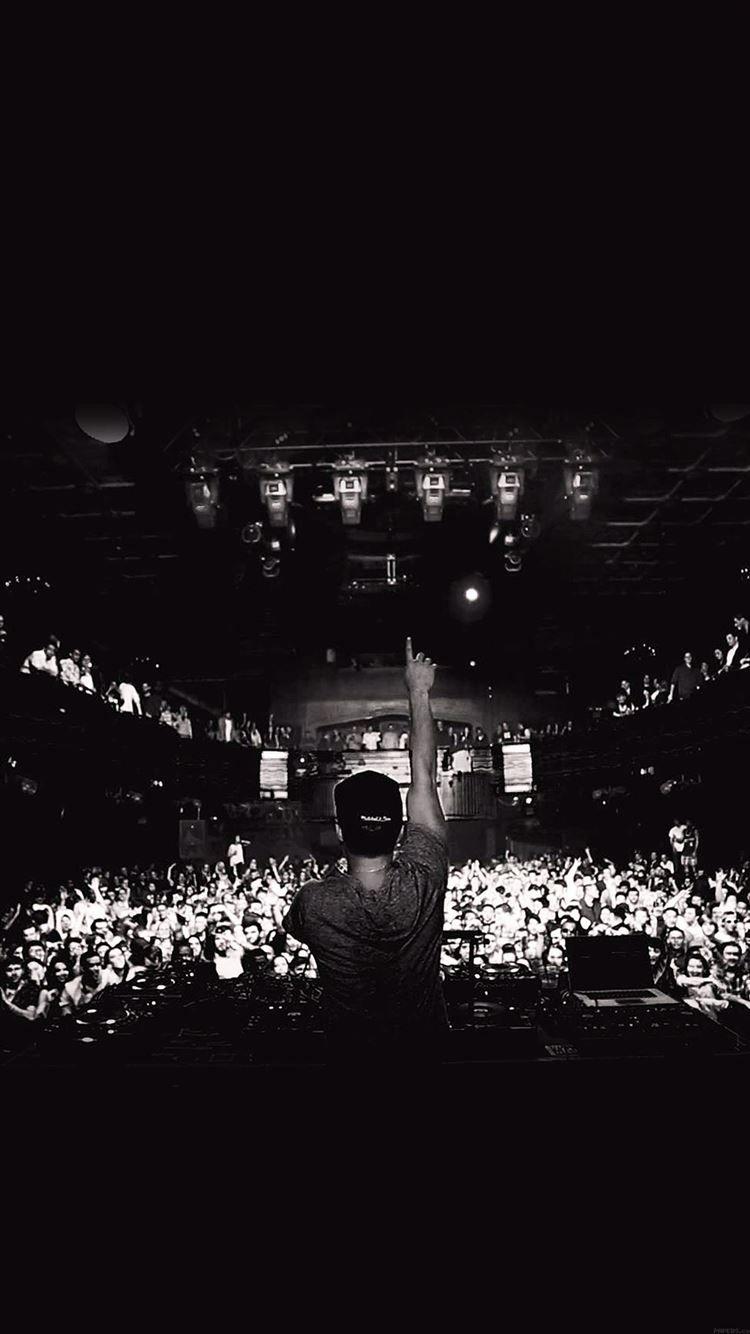 750x1334 Party Aesthetic Wallpaper