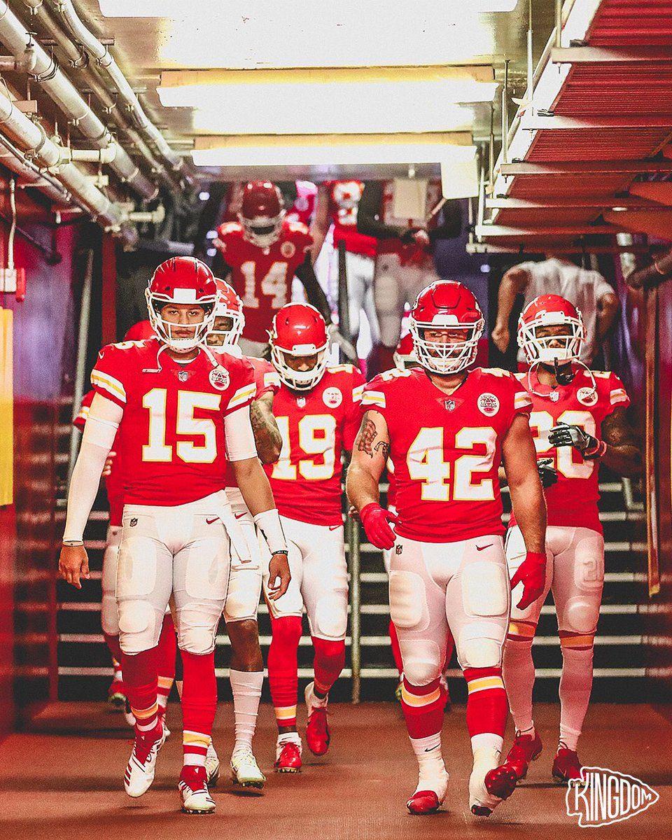 960x1200 Kansas City Chiefs's tweet it Sunday yet? #ChiefsKingdom