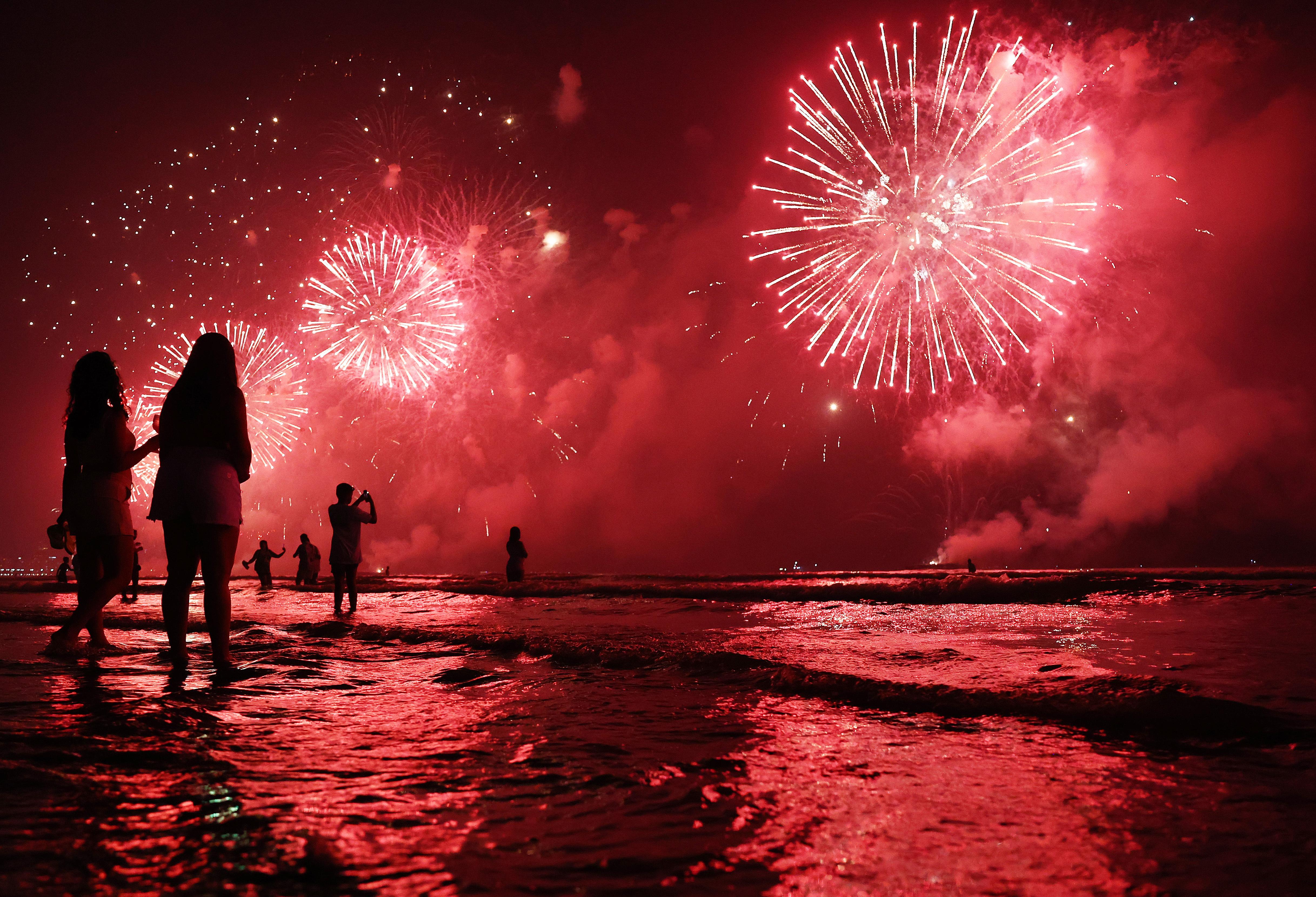 4870x3318 PHOTOS: Countries across the world ring in the new year