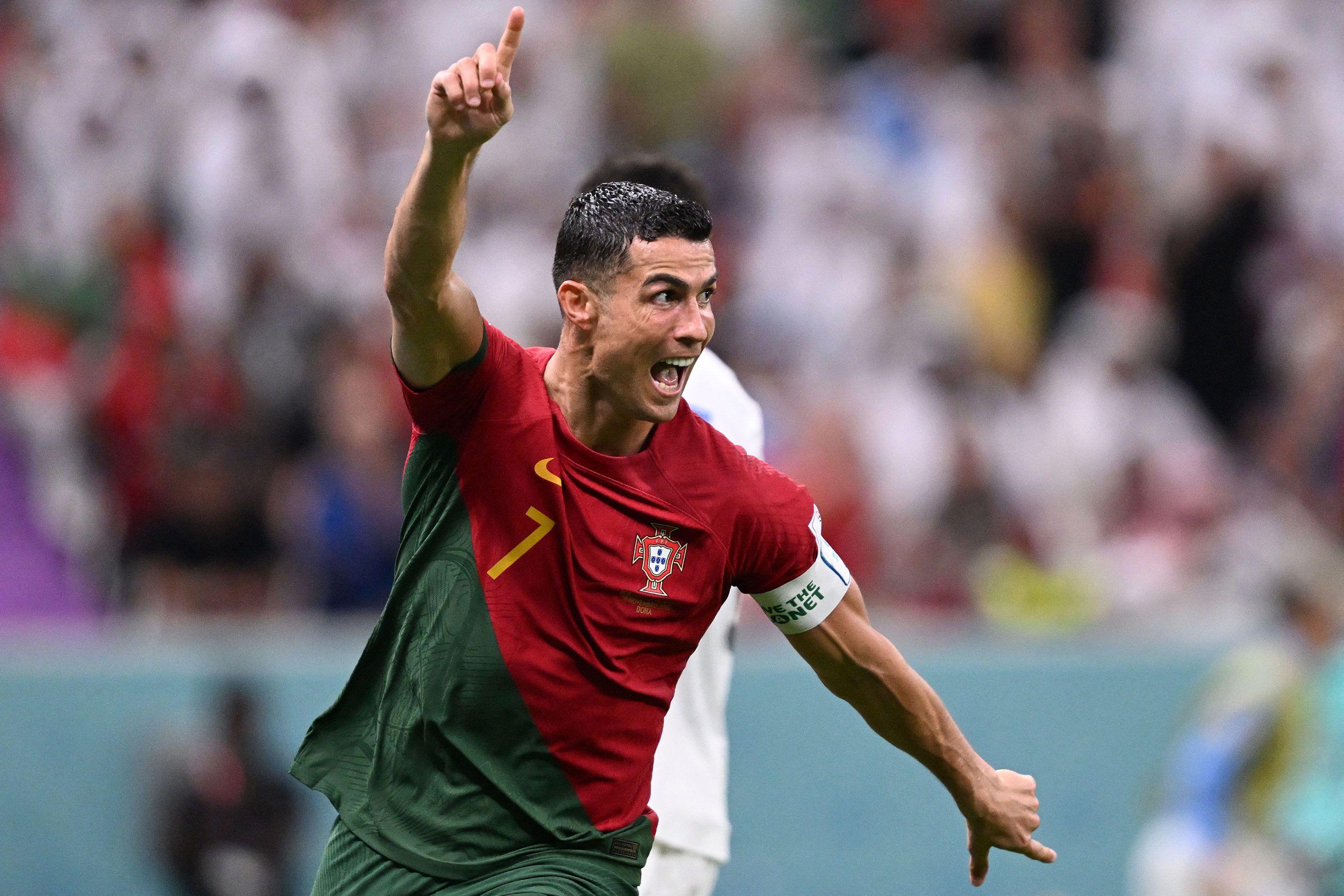 3000x2000 World Cup Round of 16: Cristiano Ronaldo and Portugal face Switzerland for a place in the quarterfinals