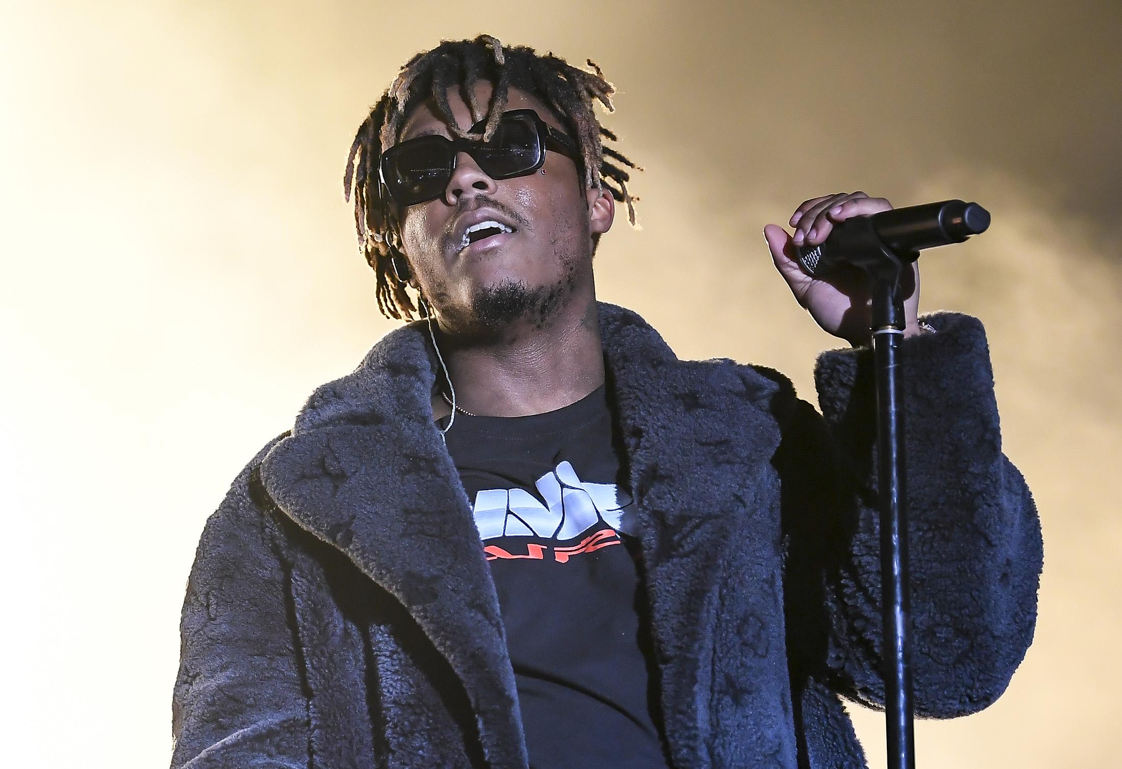 2200x1508 Rapper Juice WRLD Dies After Medical Emergency in Chicago