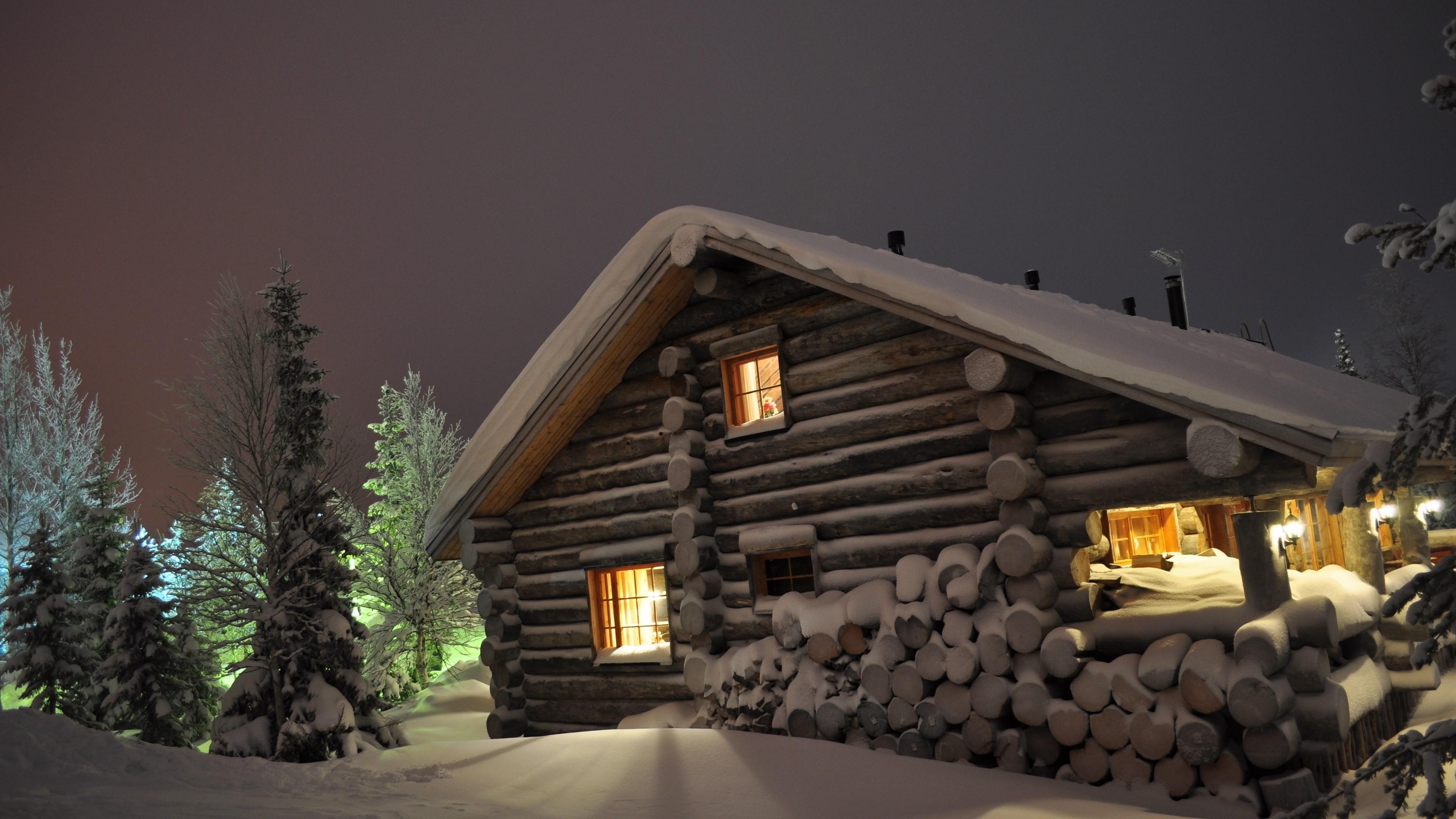 3840x2160 landscape, night, nature, snow, winter, photography, house, natural light, cabin, estate, lighting, home, screenshot, christmas decoration, log cabin, landscape lighting Gallery HD Wallpaper