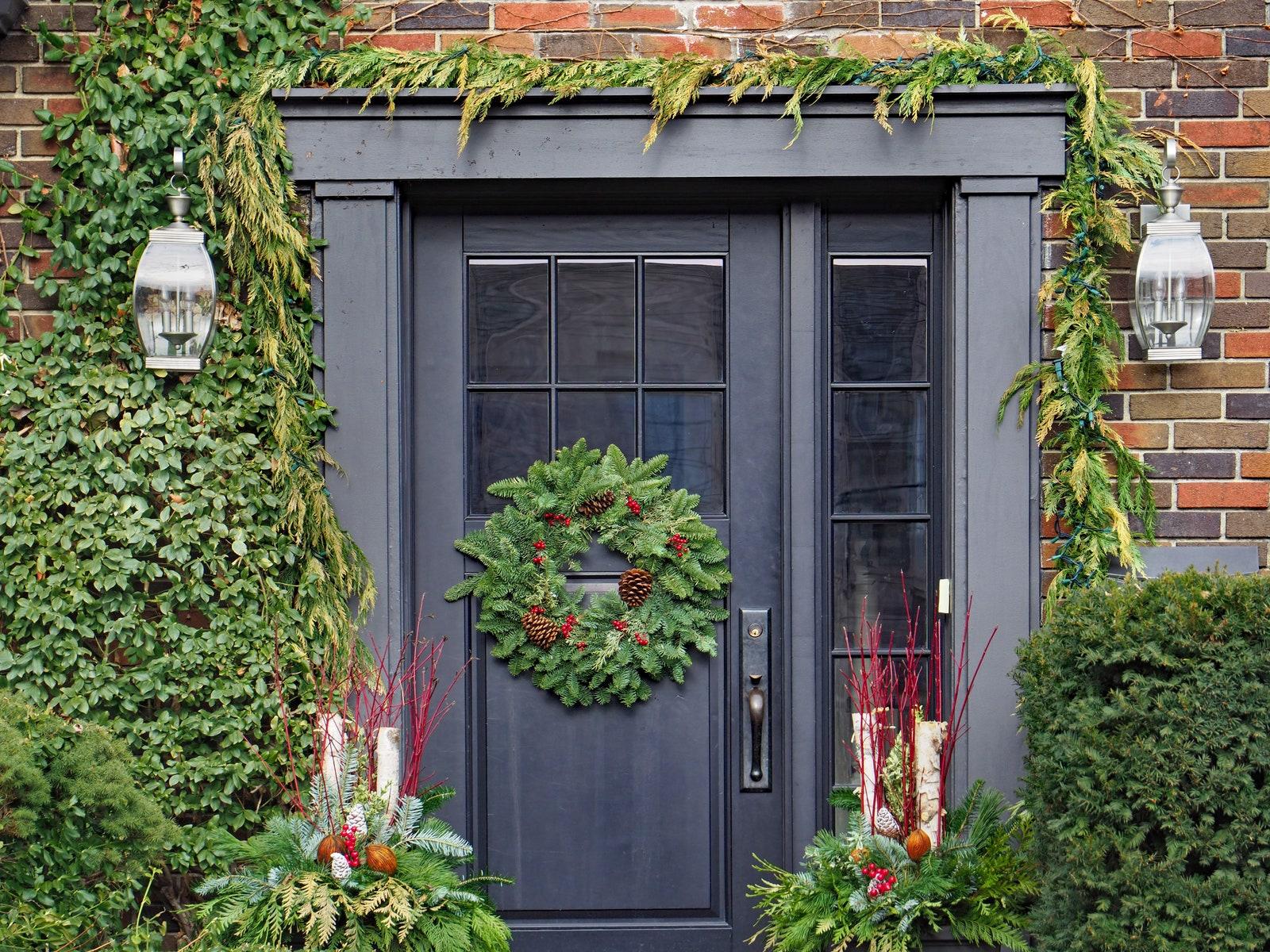 1600x1200 Stylish Front Door Decor Ideas for Every Season