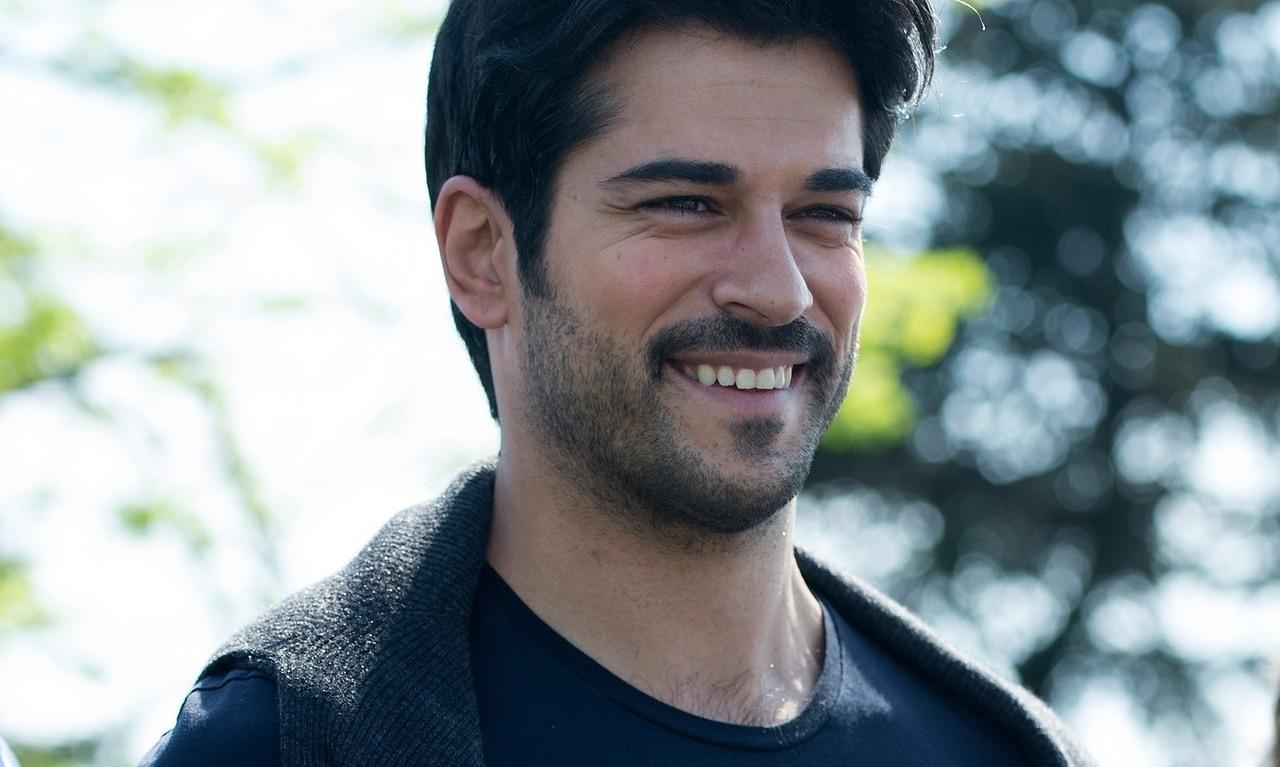1280x767 Burak Ozcivit: Ο Κεμάλ της σειράς «Kara Sevda» έρχεται στην Ελλάδα