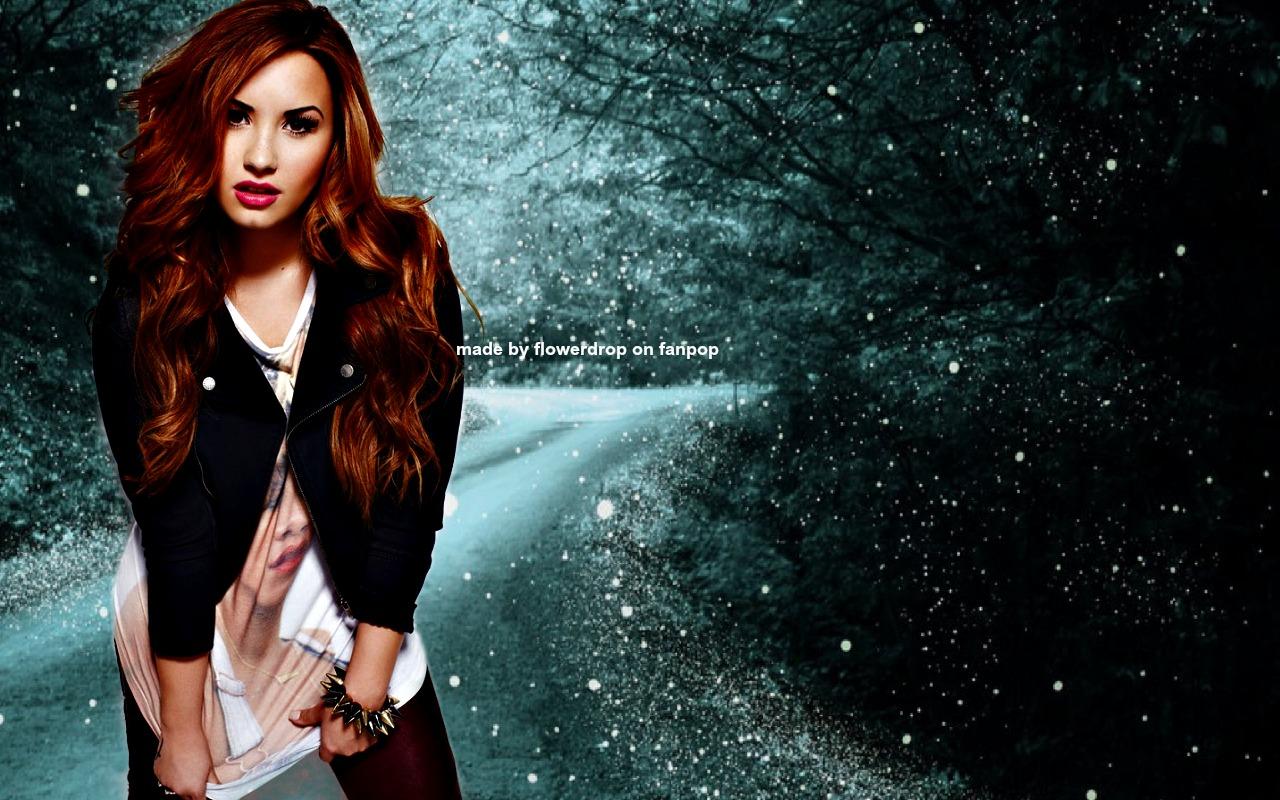 1280x800 Demi Lovato Wallpaper