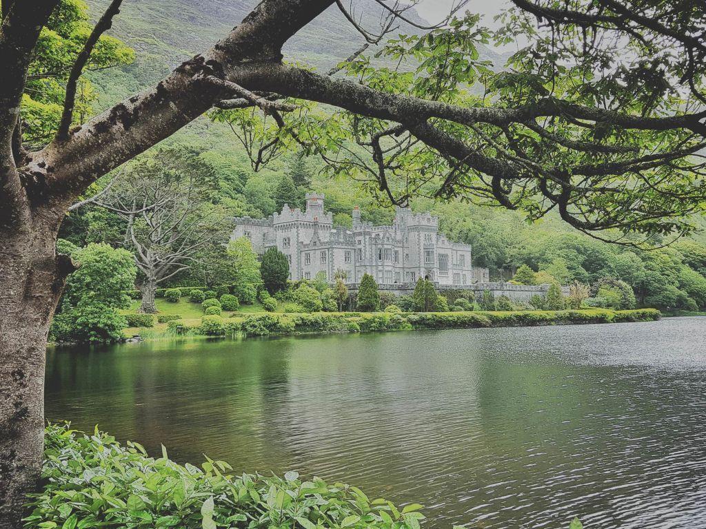 1024x768 Ireland 4K wallpaper for your desktop or mobile screen free and easy to download. Kylemore, Ireland, Waterford ireland