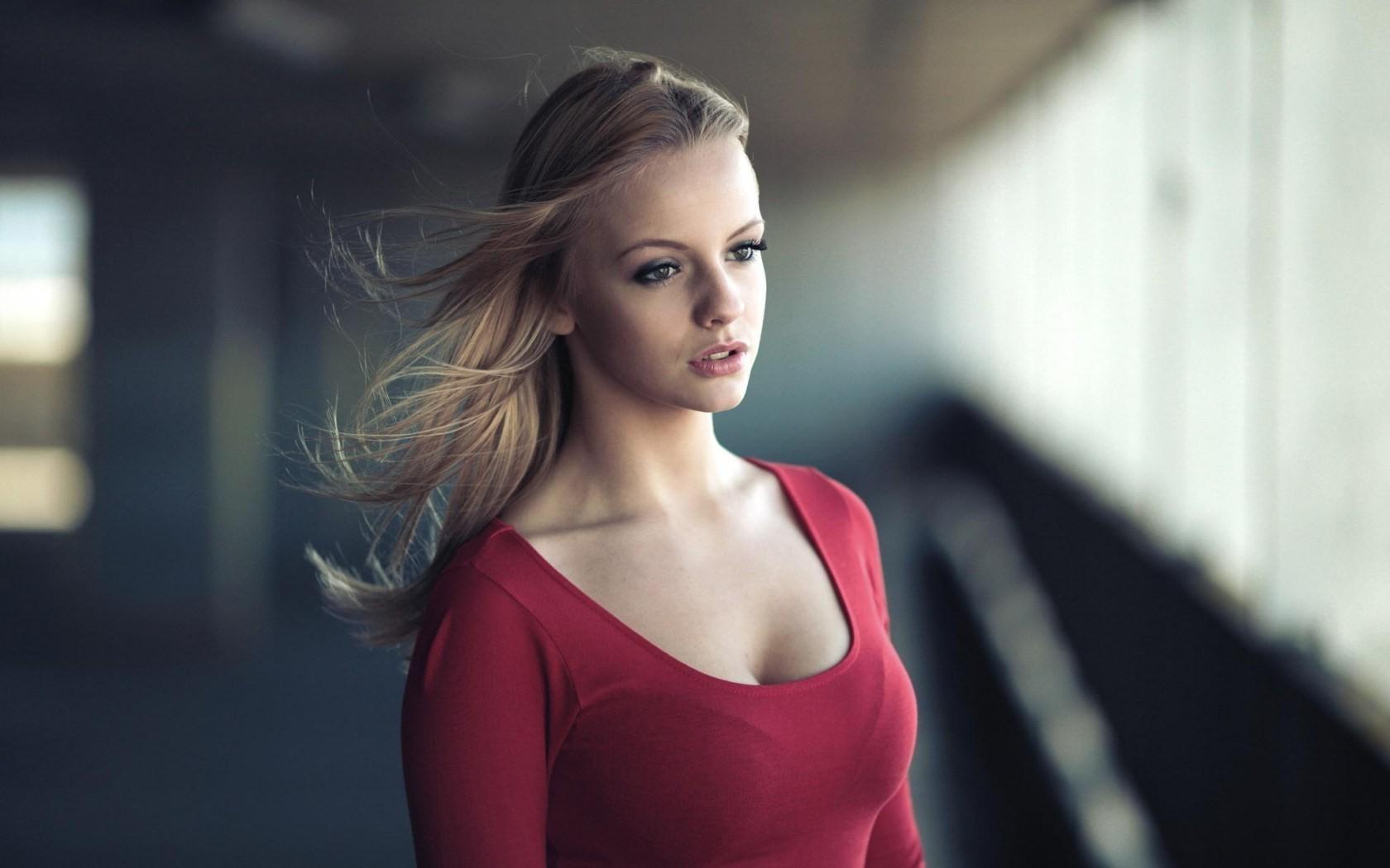 1680x1050 push up Bras, Blonde, Smooth Skin, Blurred, Boobs Wallpaper HD / Desktop and Mobile Background