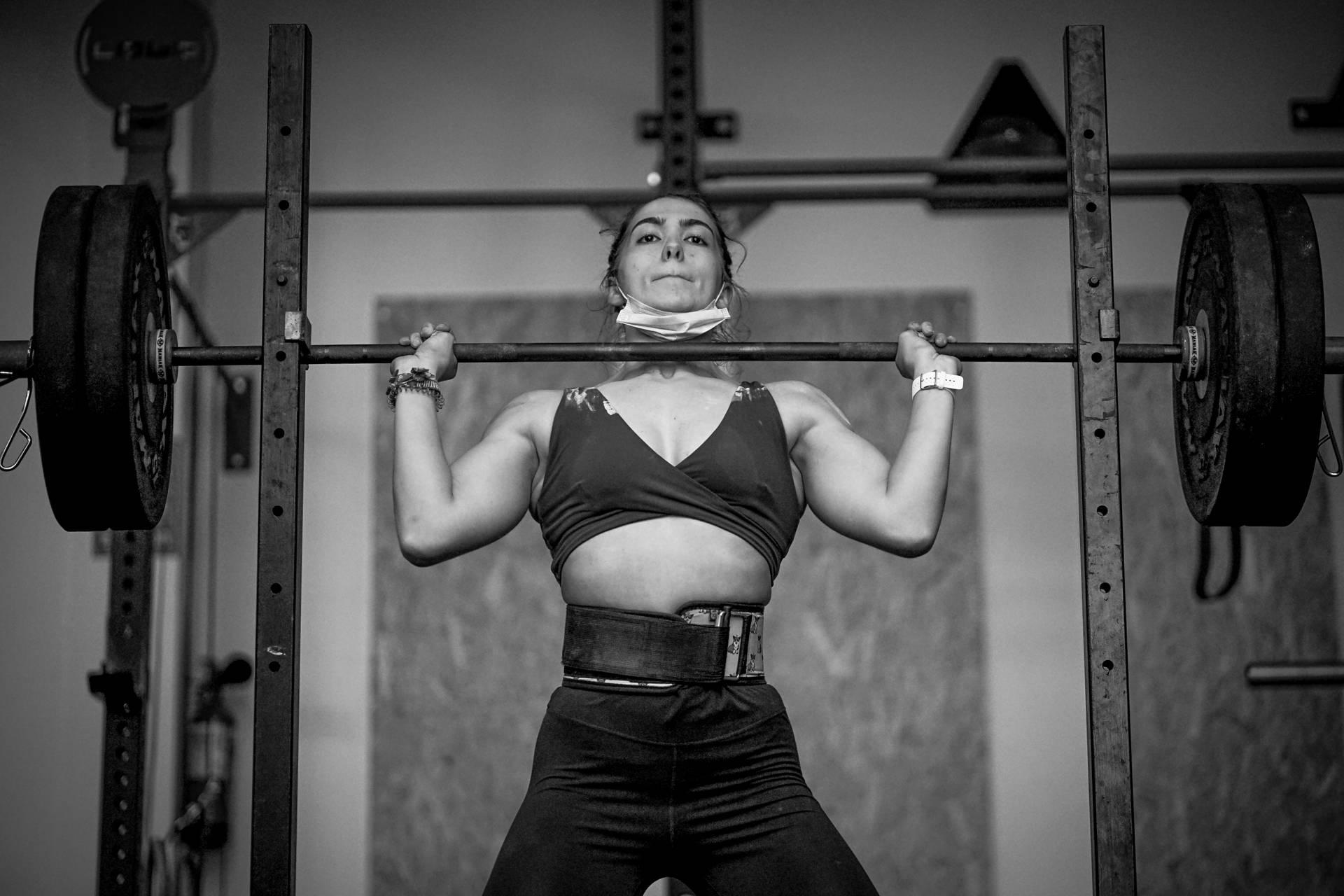 1920x1280 Download Monochromatic Weightlifting Push Up Wallpaper