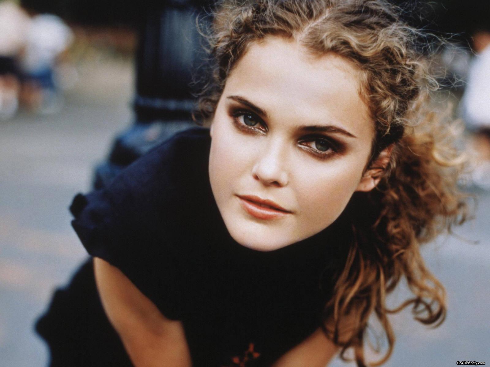 1600x1200 Download Latest HD Wallpaper of, Celebrities, Keri Russell
