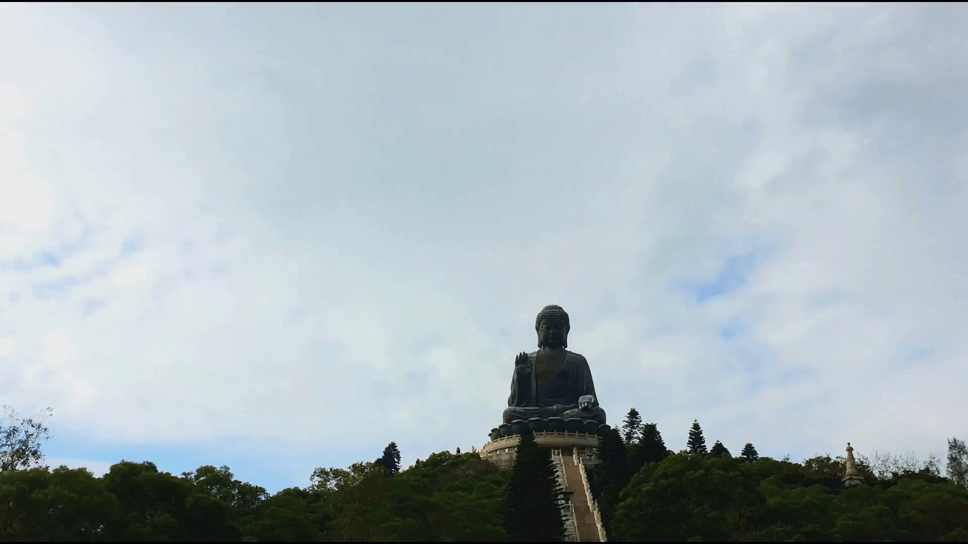 1920x1080 The big Buddha (Tian Tan Buddha) in Lantau Island, in Hong Kong