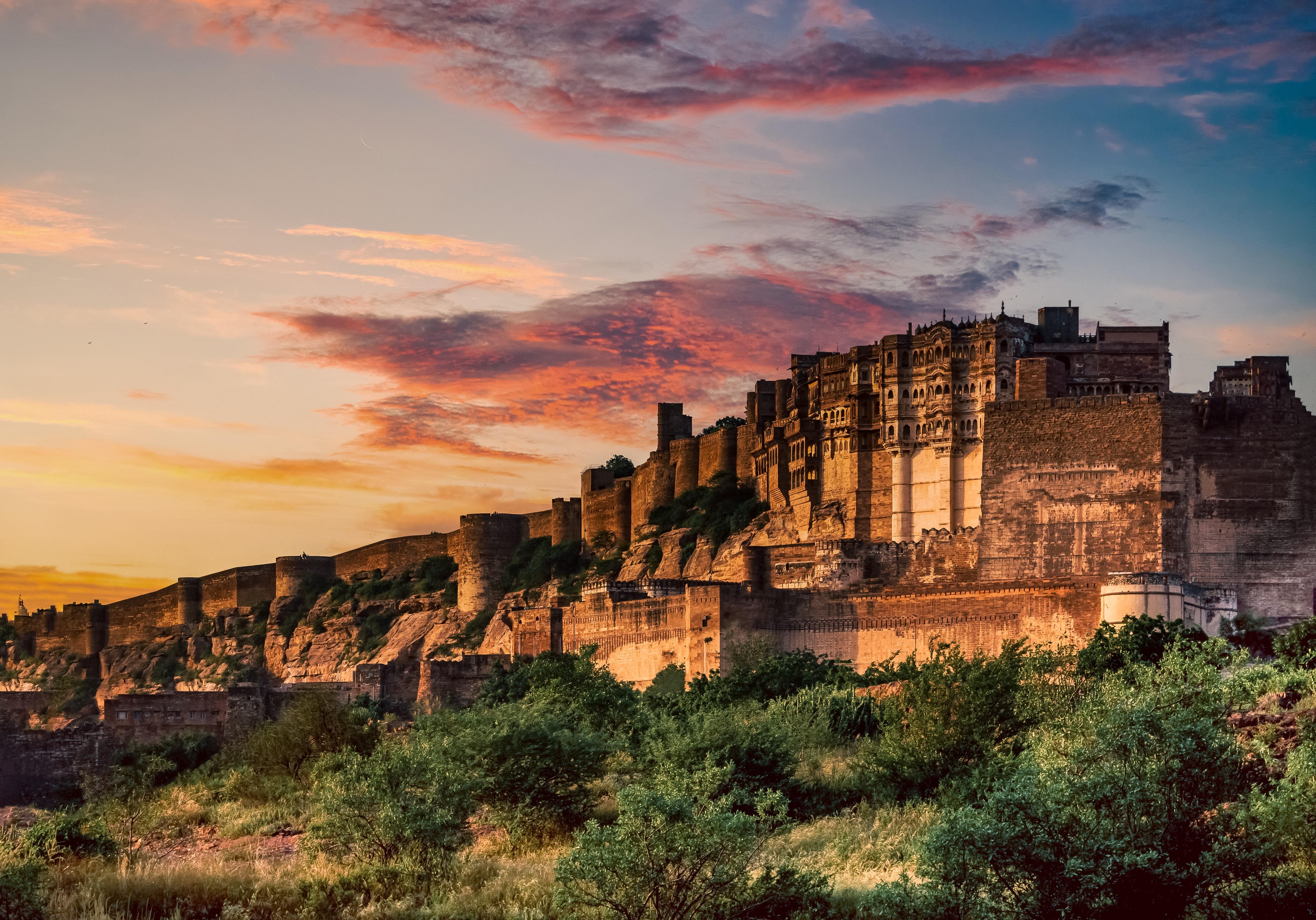 4899x3425 The Mehrangarh Fort · Free